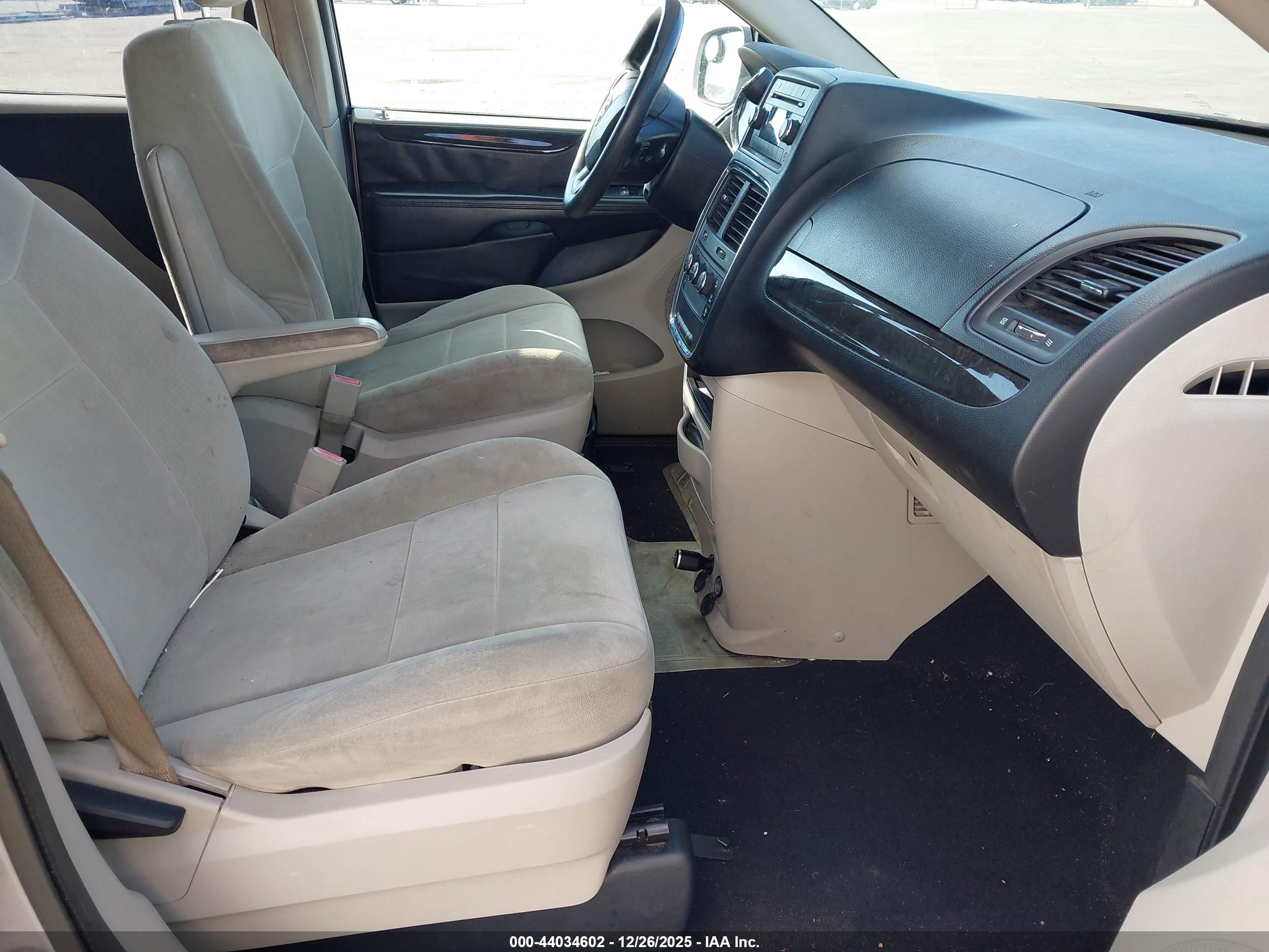 DODGE GRAND image 5
