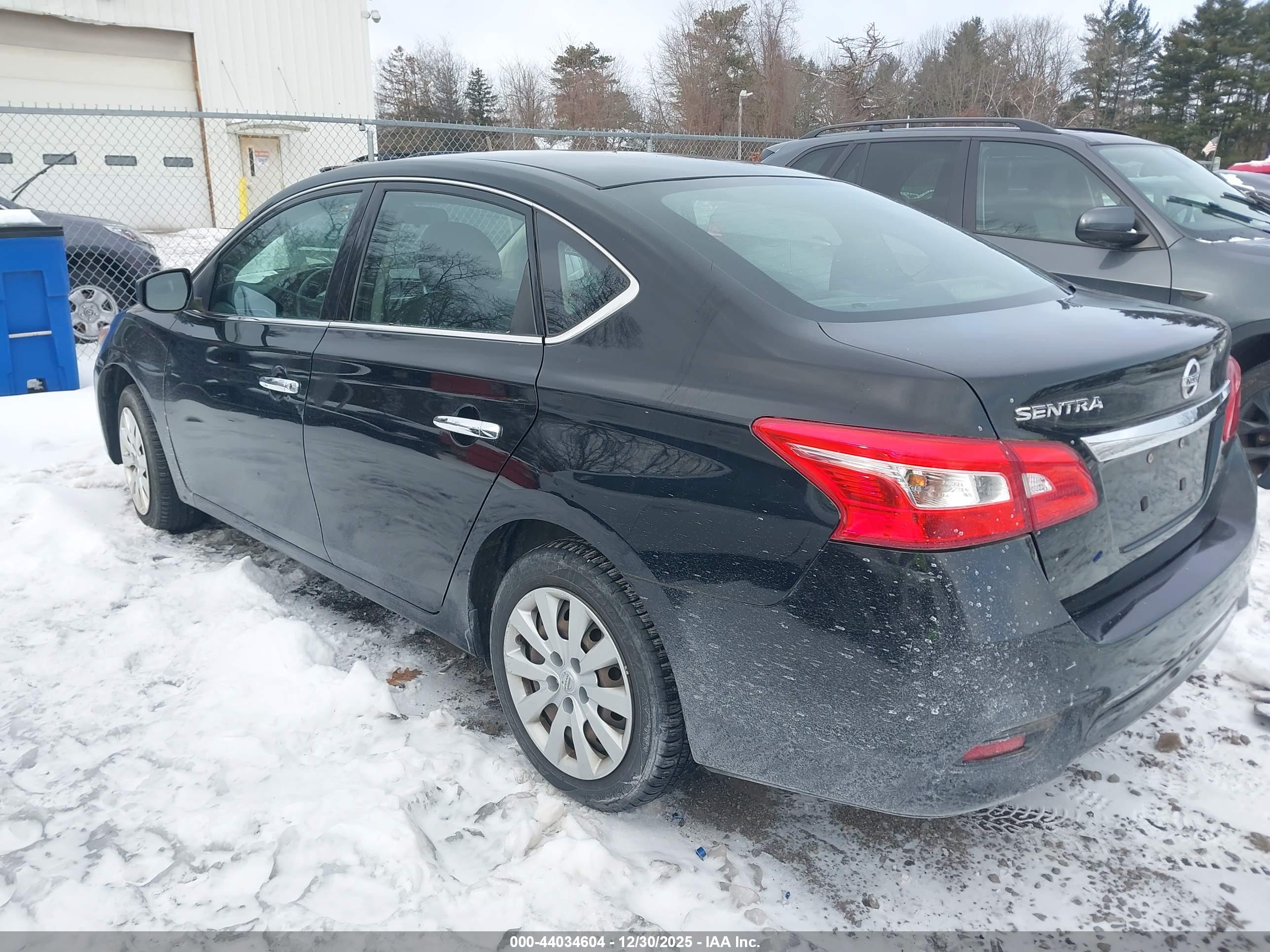 NISSAN SENTRA image 3