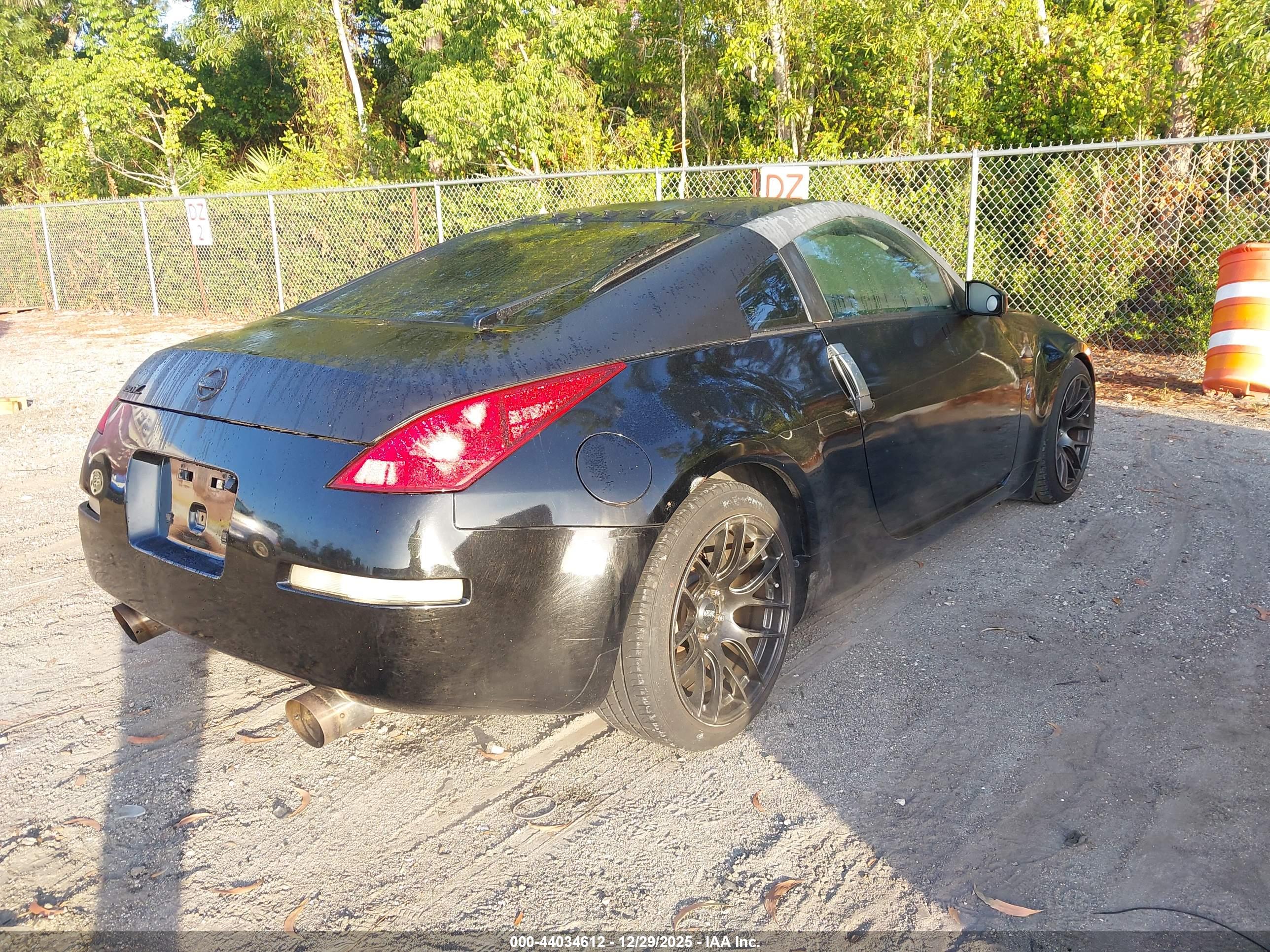 NISSAN 350Z image 4