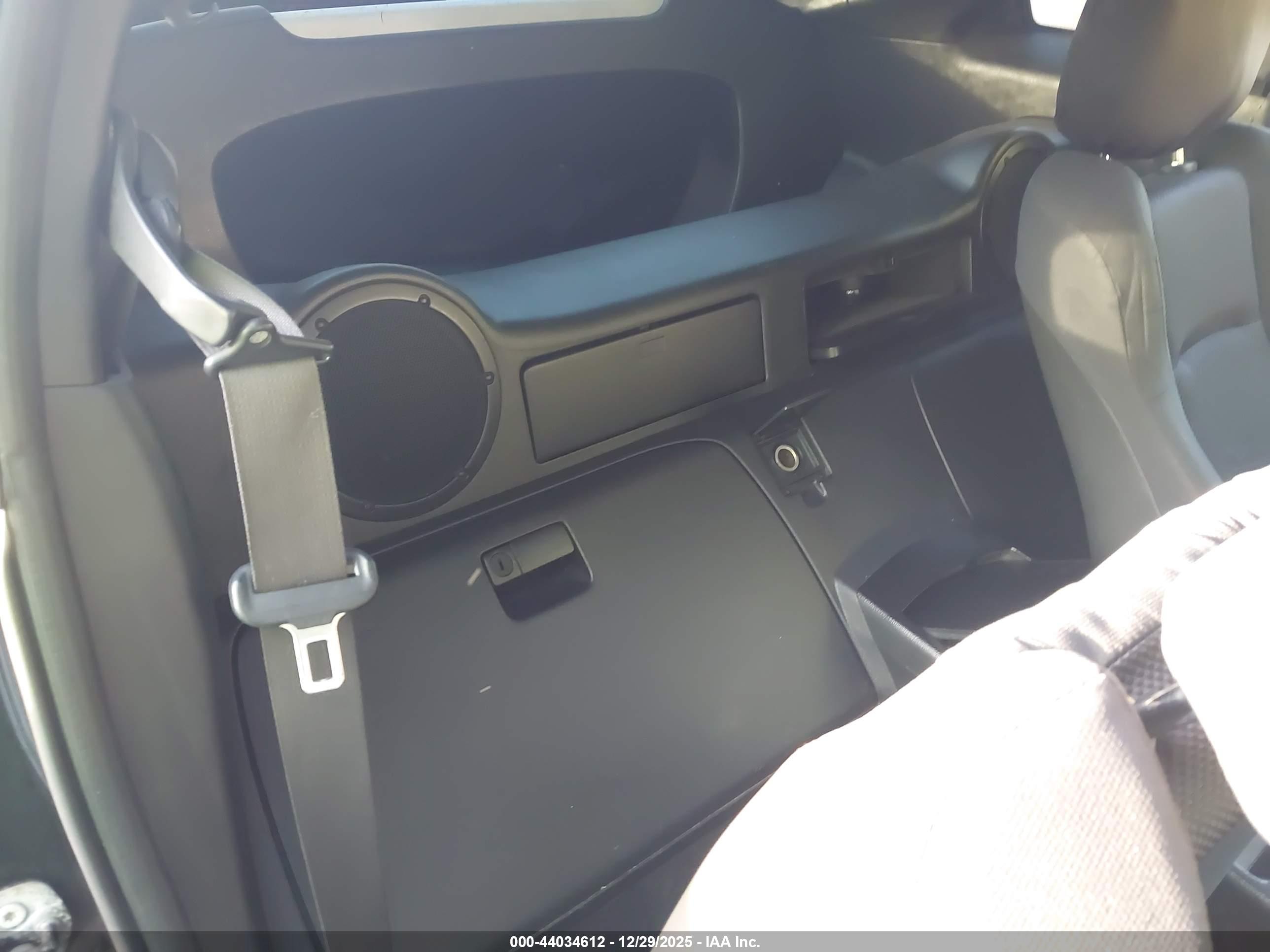 NISSAN 350Z image 8