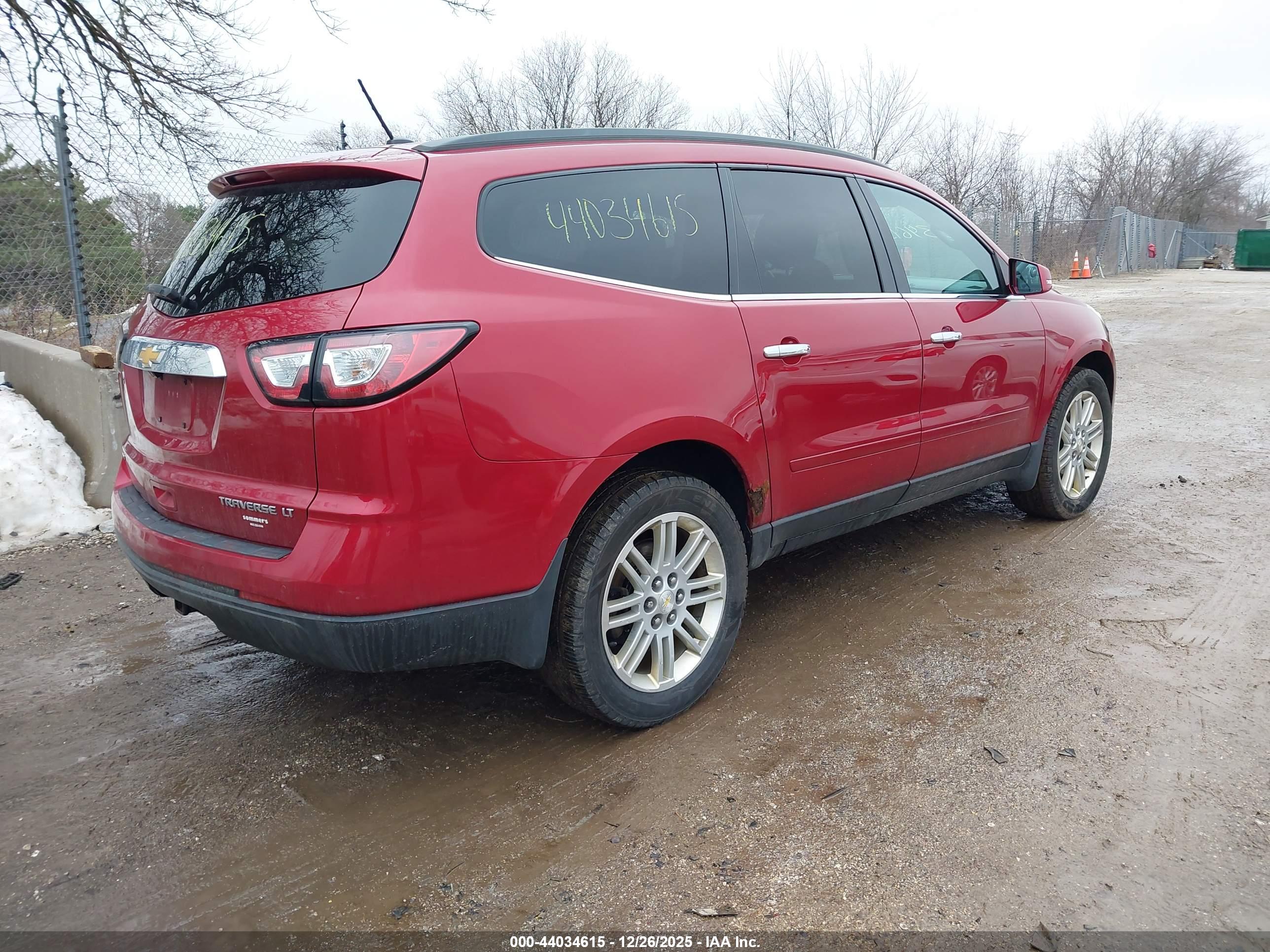 CHEVROLET TRAVERSE image 4