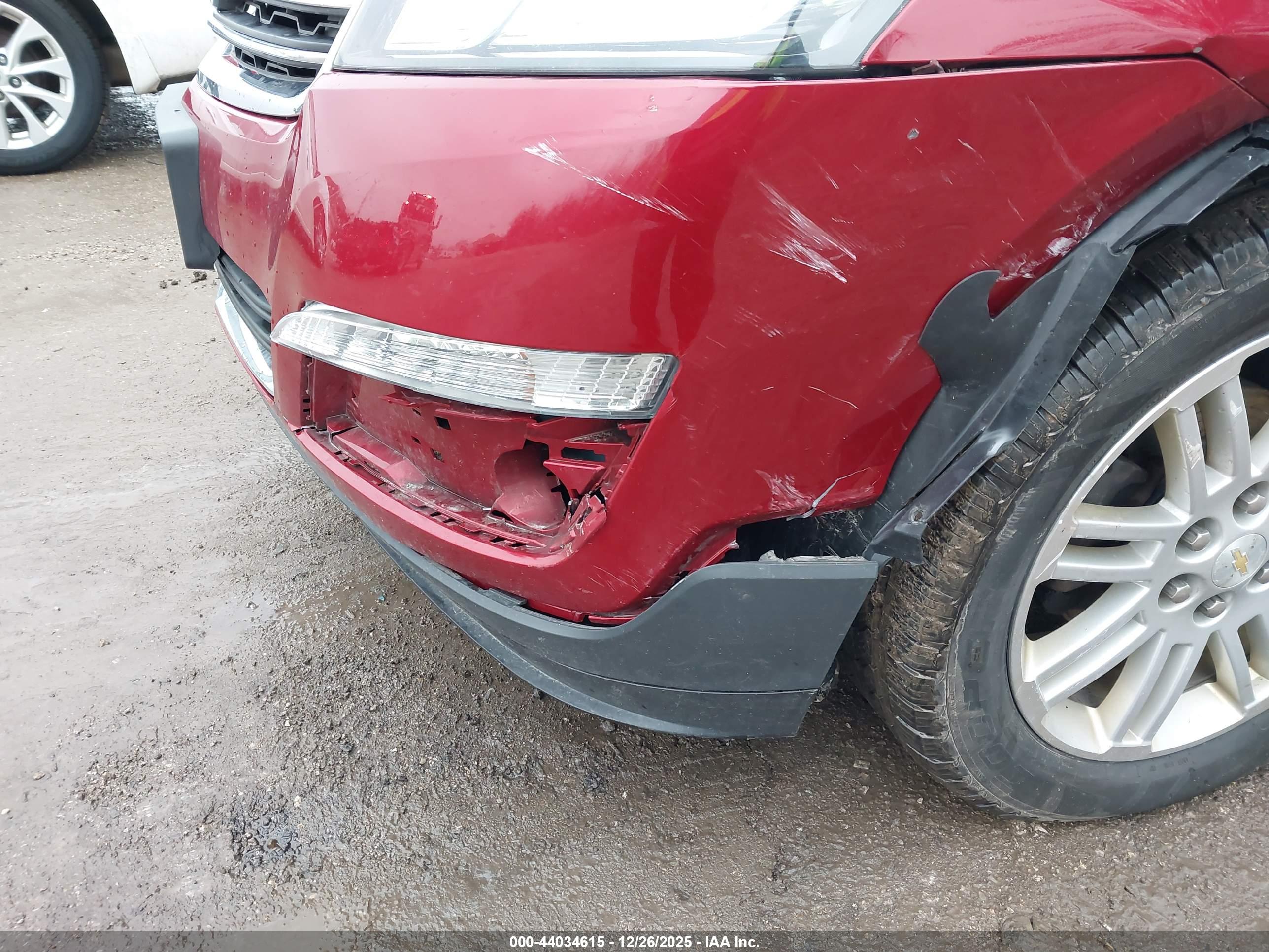 CHEVROLET TRAVERSE image 6
