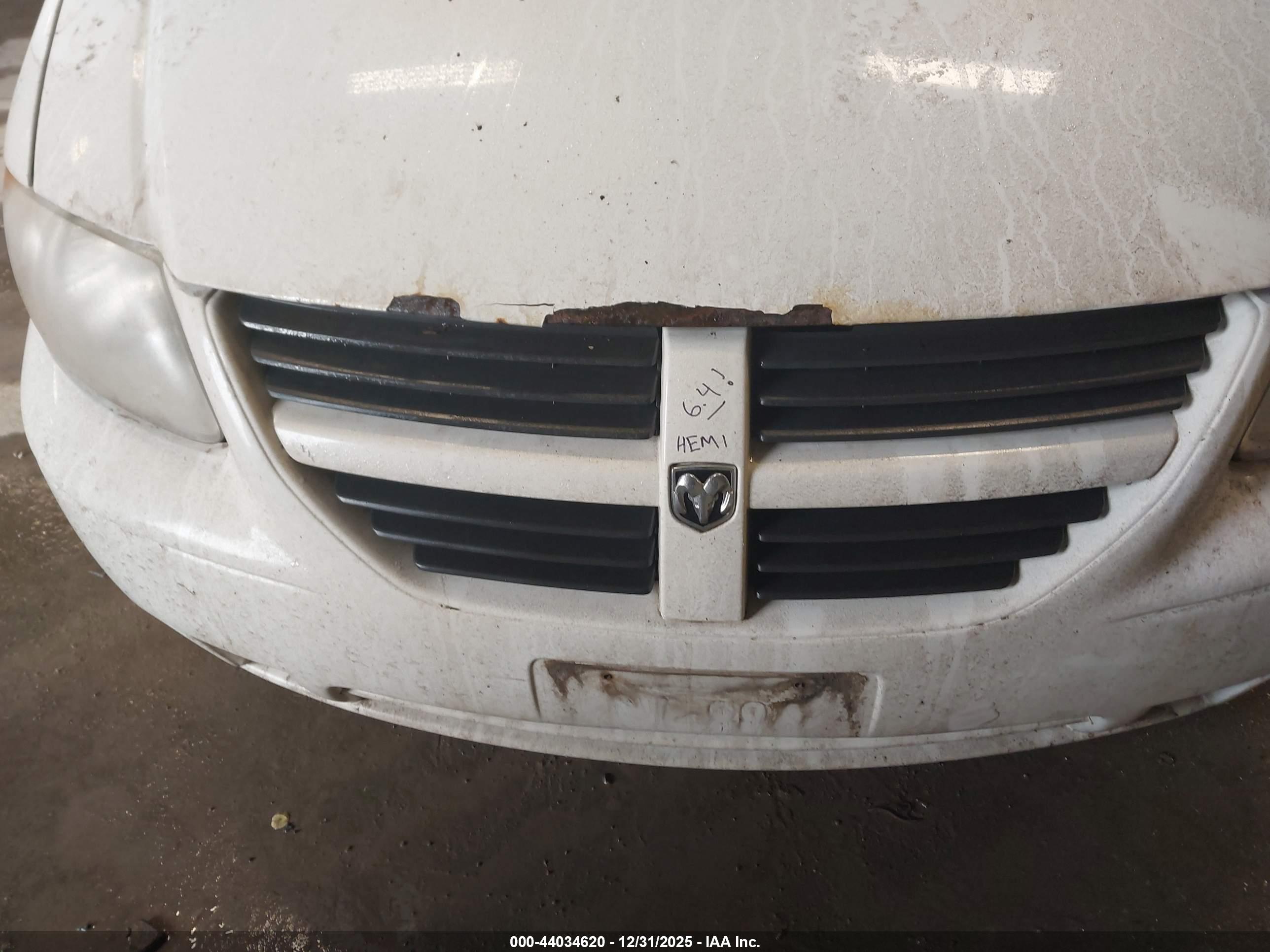DODGE GRAND image 6