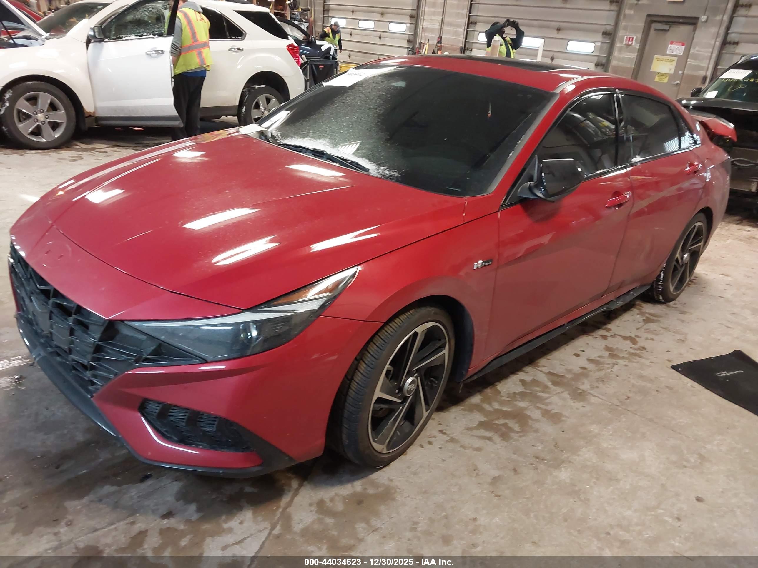 HYUNDAI ELANTRA image 2