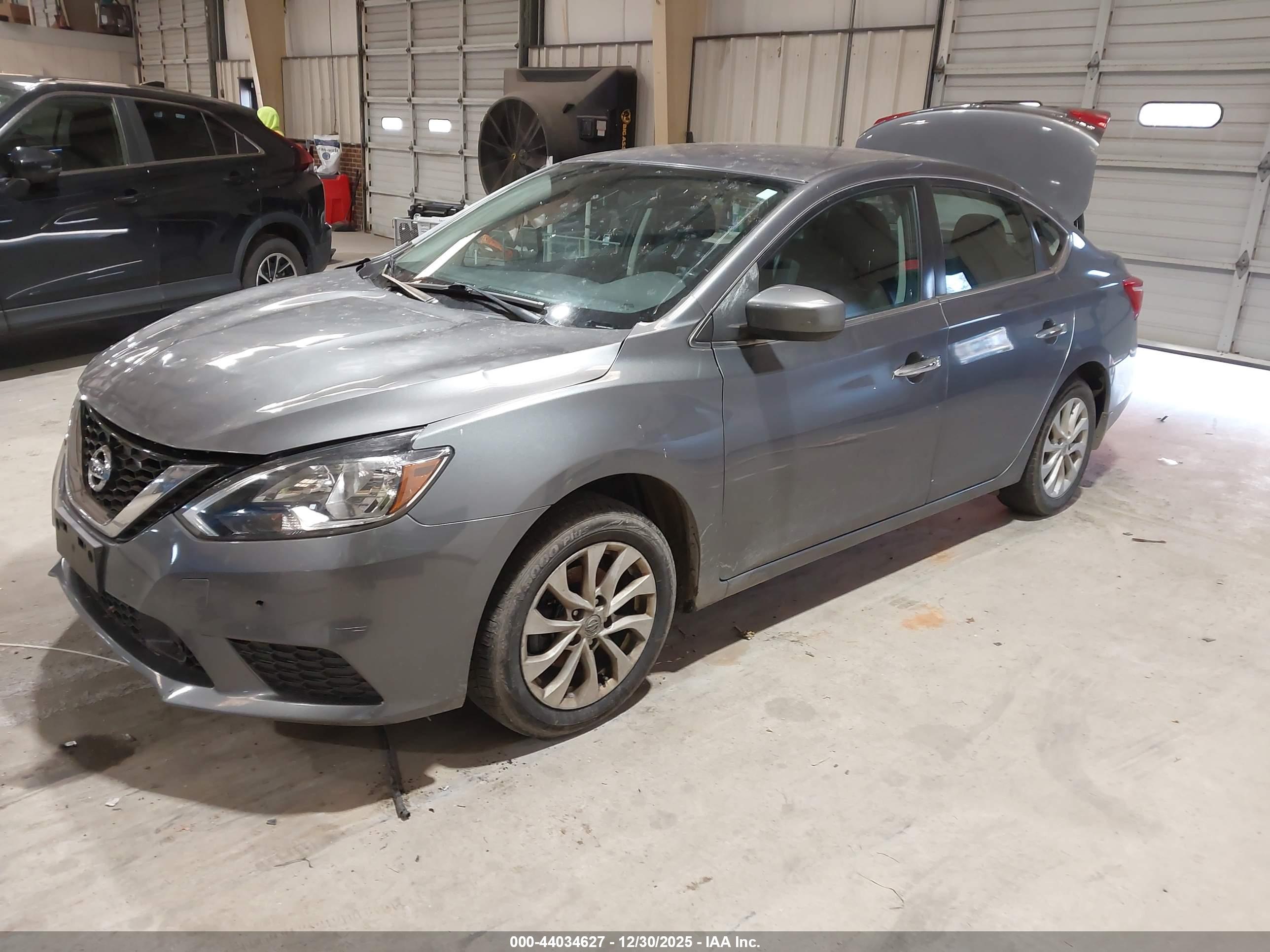 NISSAN SENTRA image 2