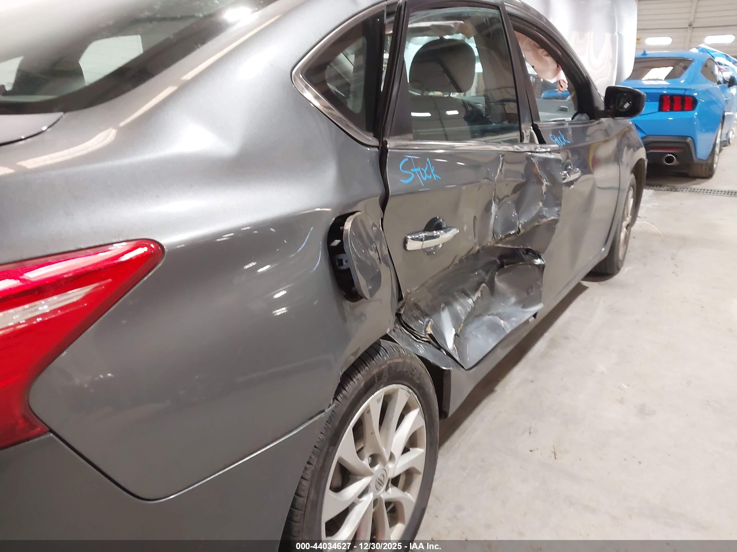 NISSAN SENTRA image 6
