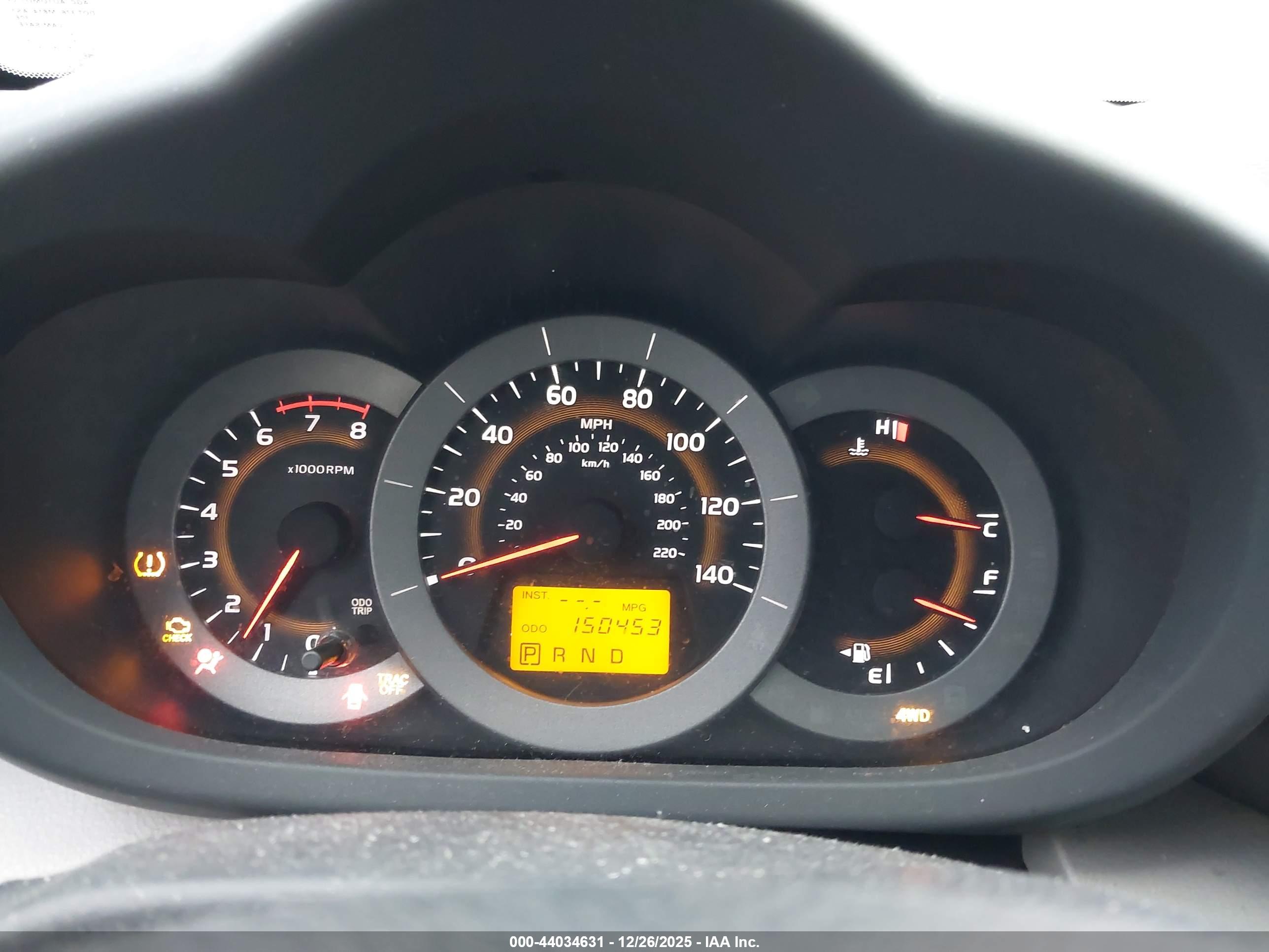 TOYOTA RAV4 image 7
