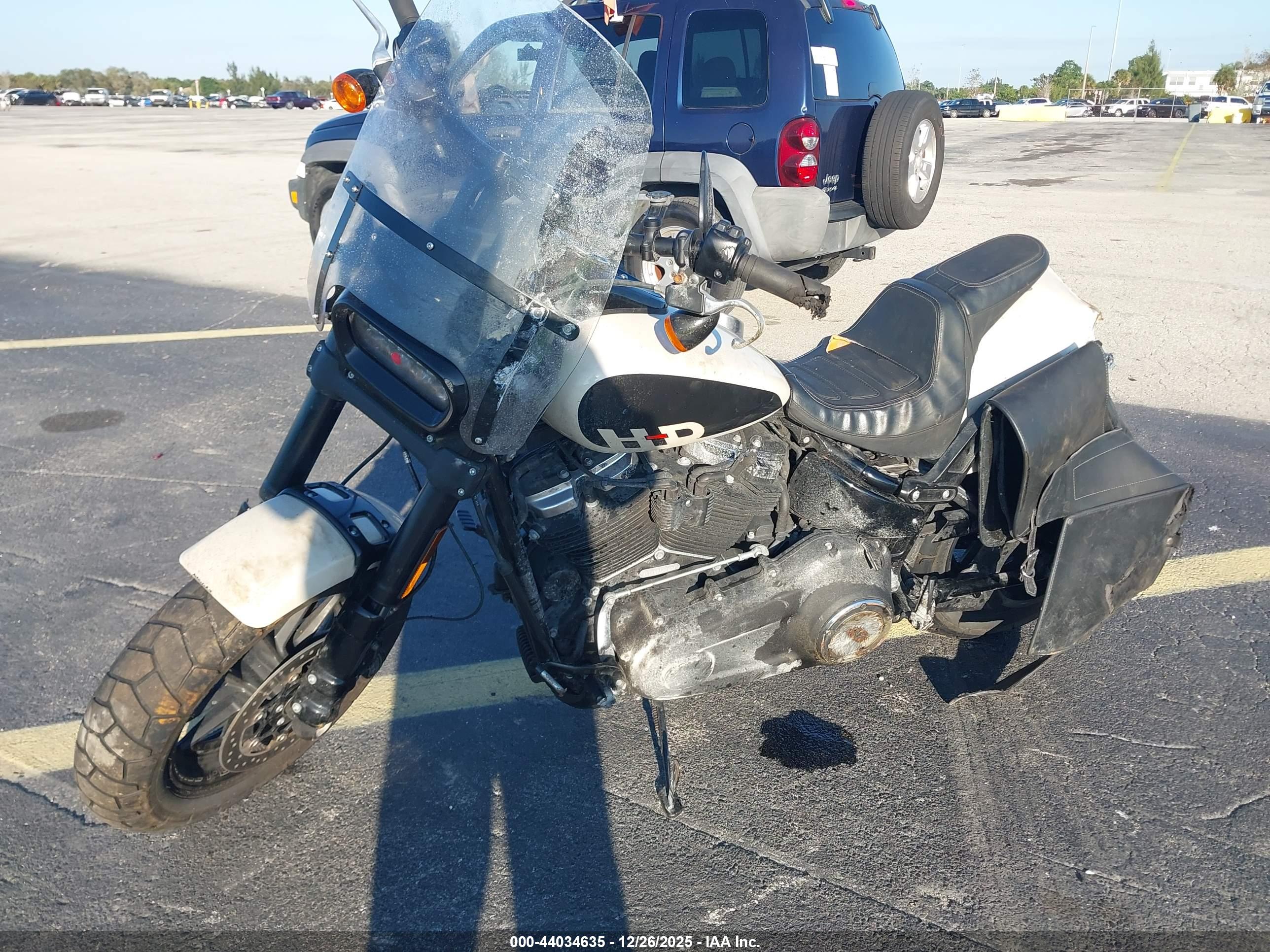 HARLEY-DAVIDSON FXFBS image 2