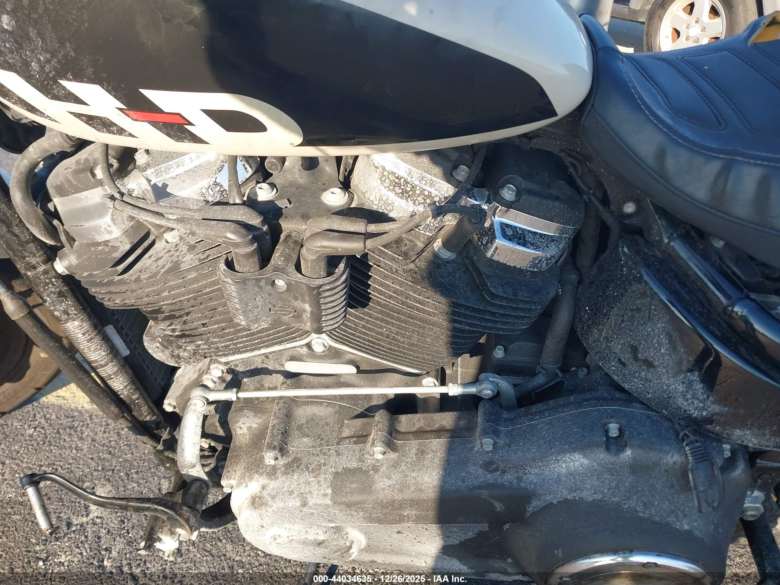 HARLEY-DAVIDSON FXFBS image 9