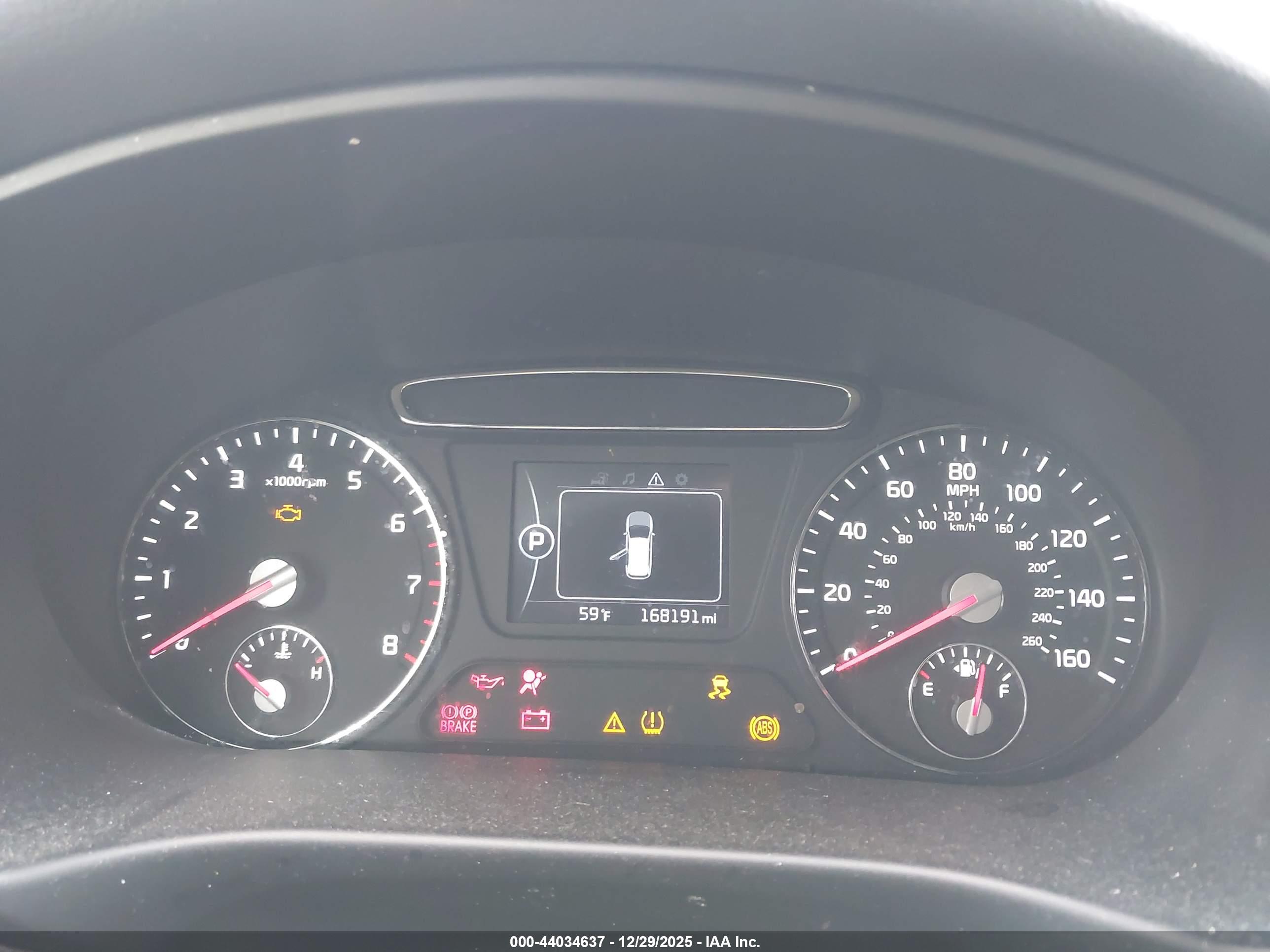 KIA SORENTO image 7