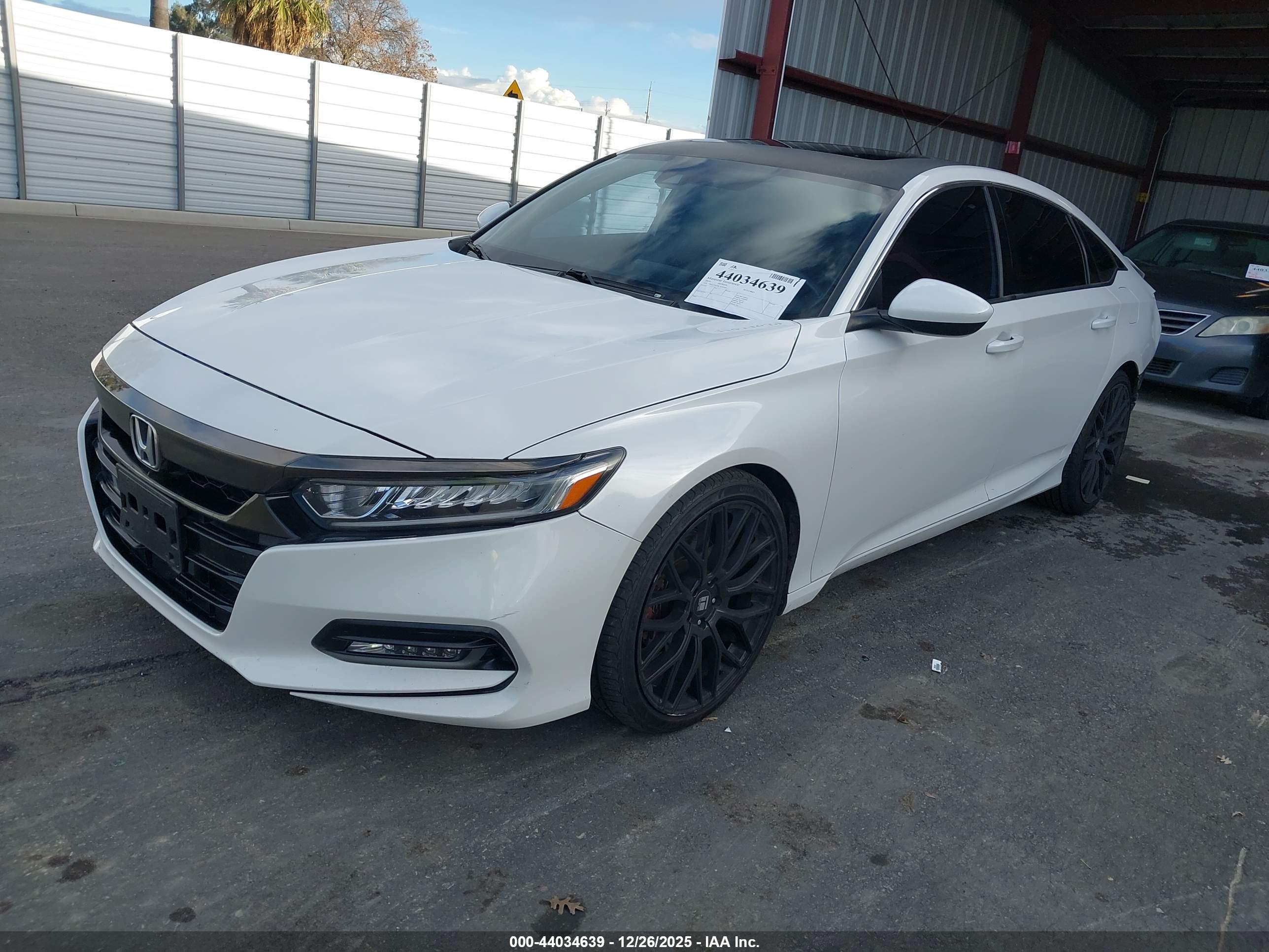 HONDA ACCORD image 2