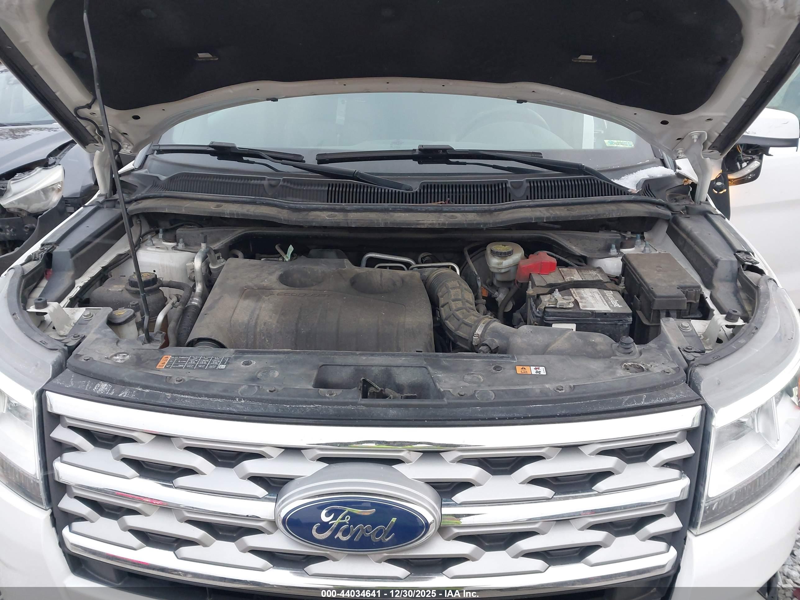 FORD EXPLORER image 10