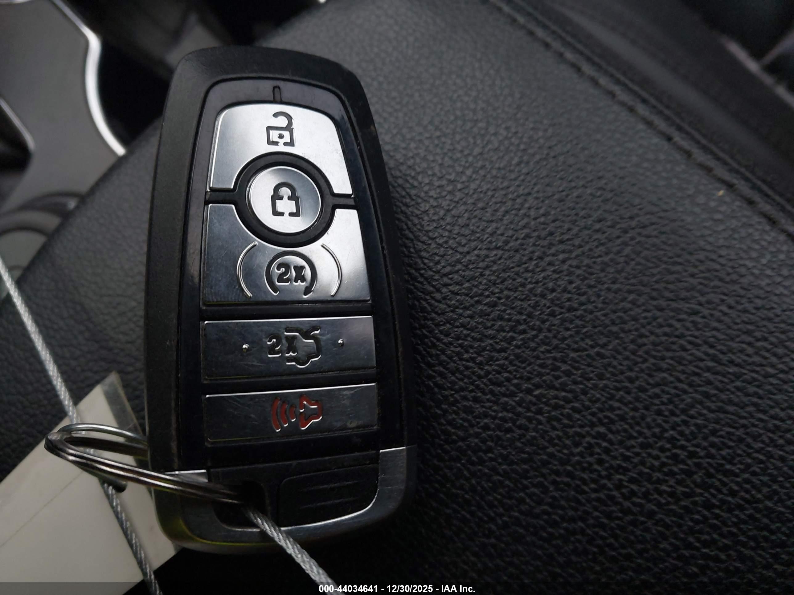 FORD EXPLORER image 11
