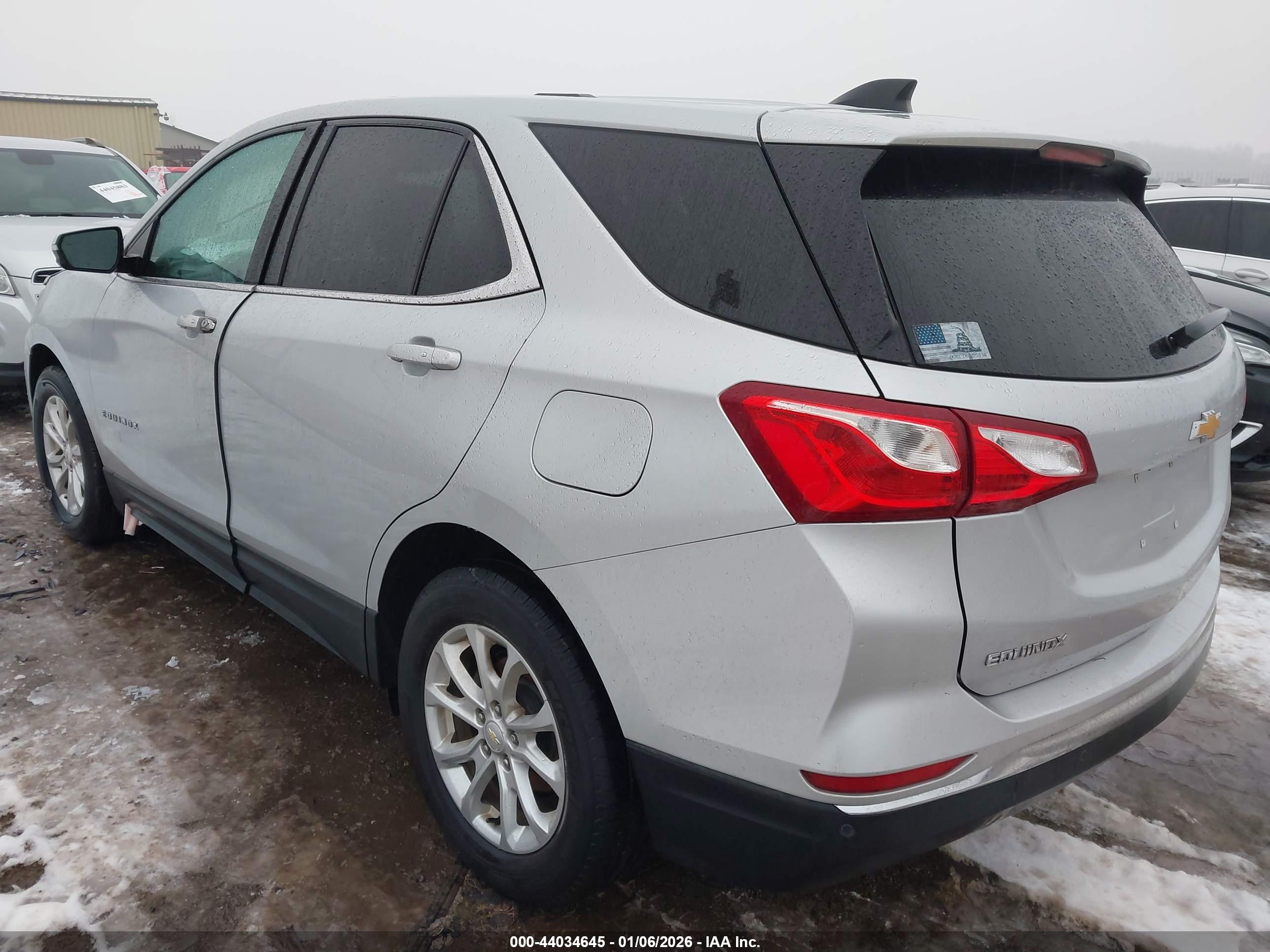 CHEVROLET EQUINOX image 3