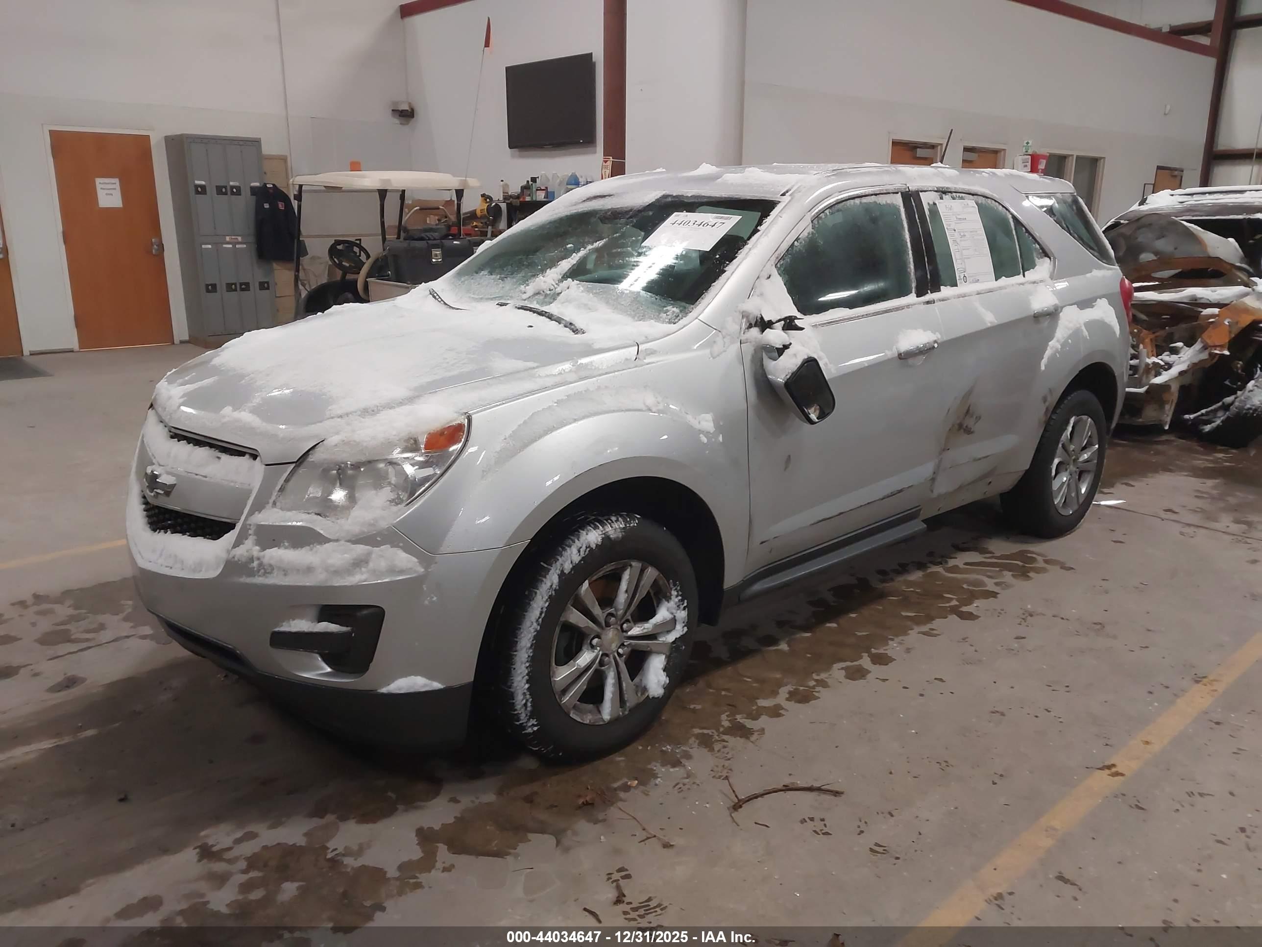CHEVROLET EQUINOX image 2
