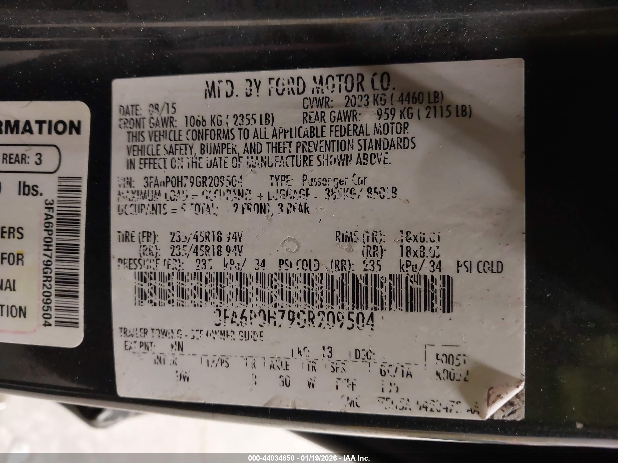 FORD FUSION image 9