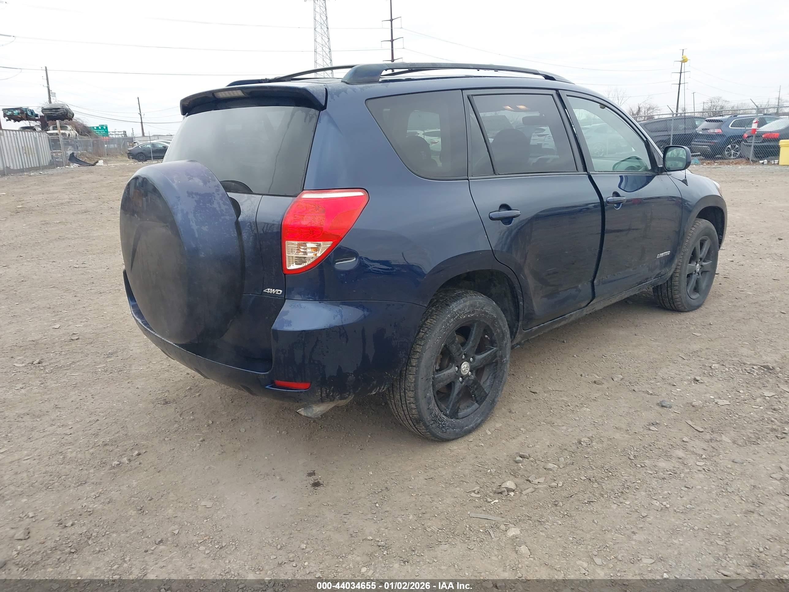 TOYOTA RAV4 image 4