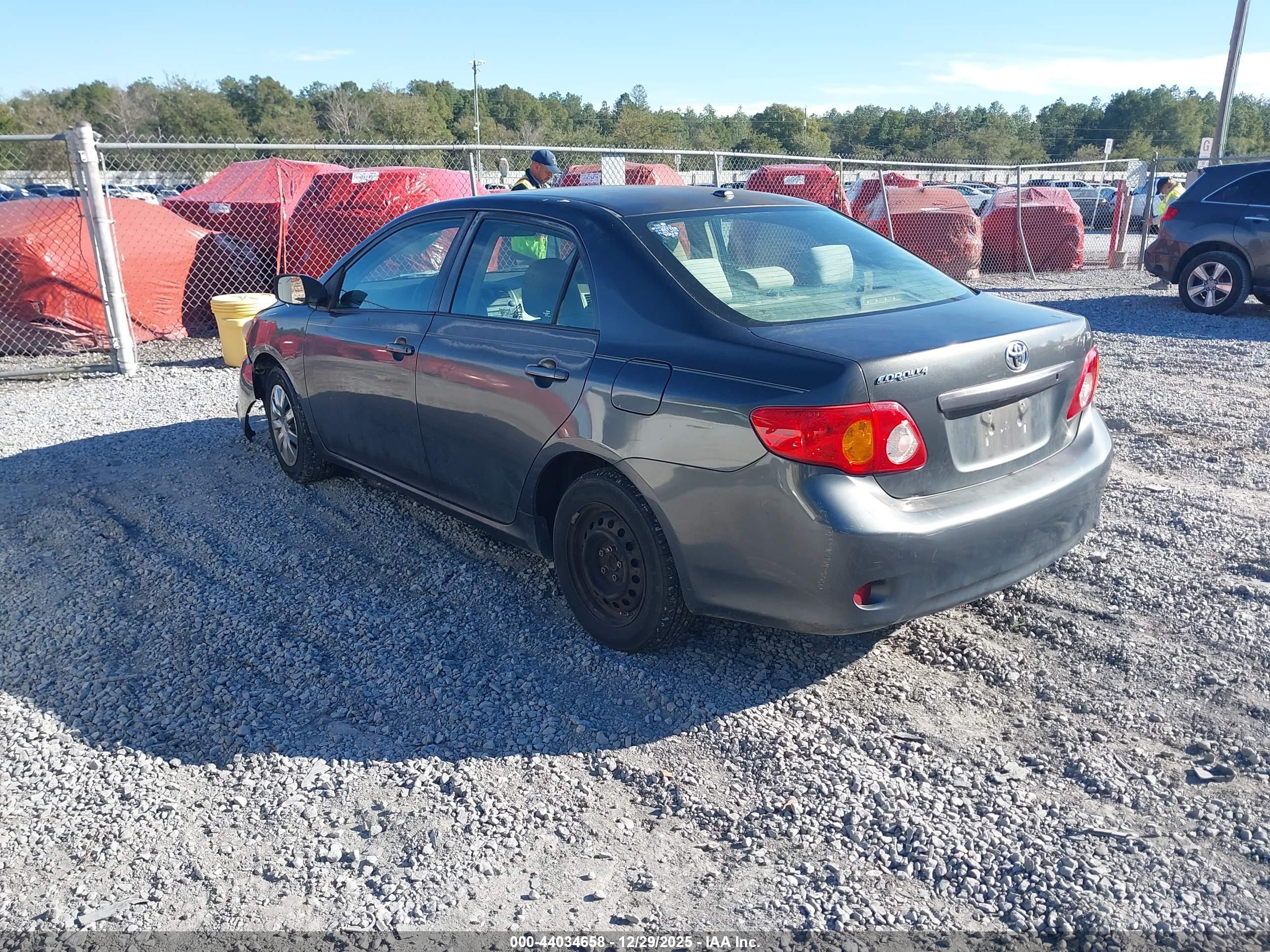 TOYOTA COROLLA image 3