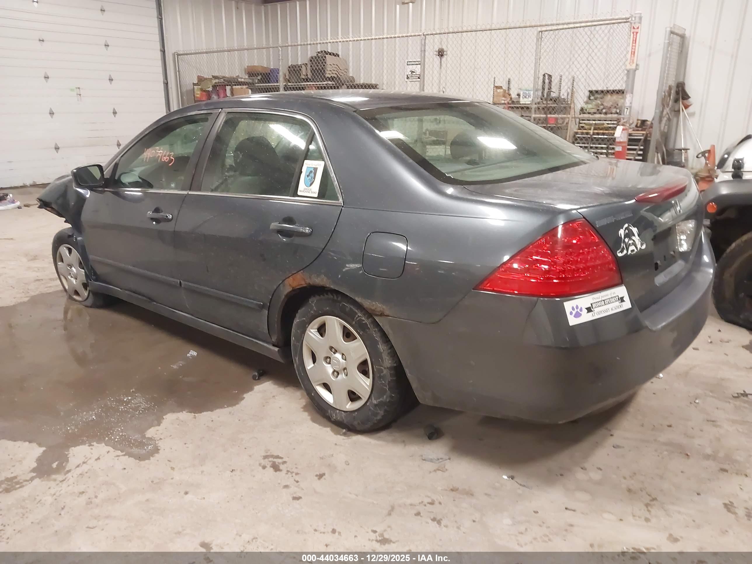 HONDA ACCORD image 3