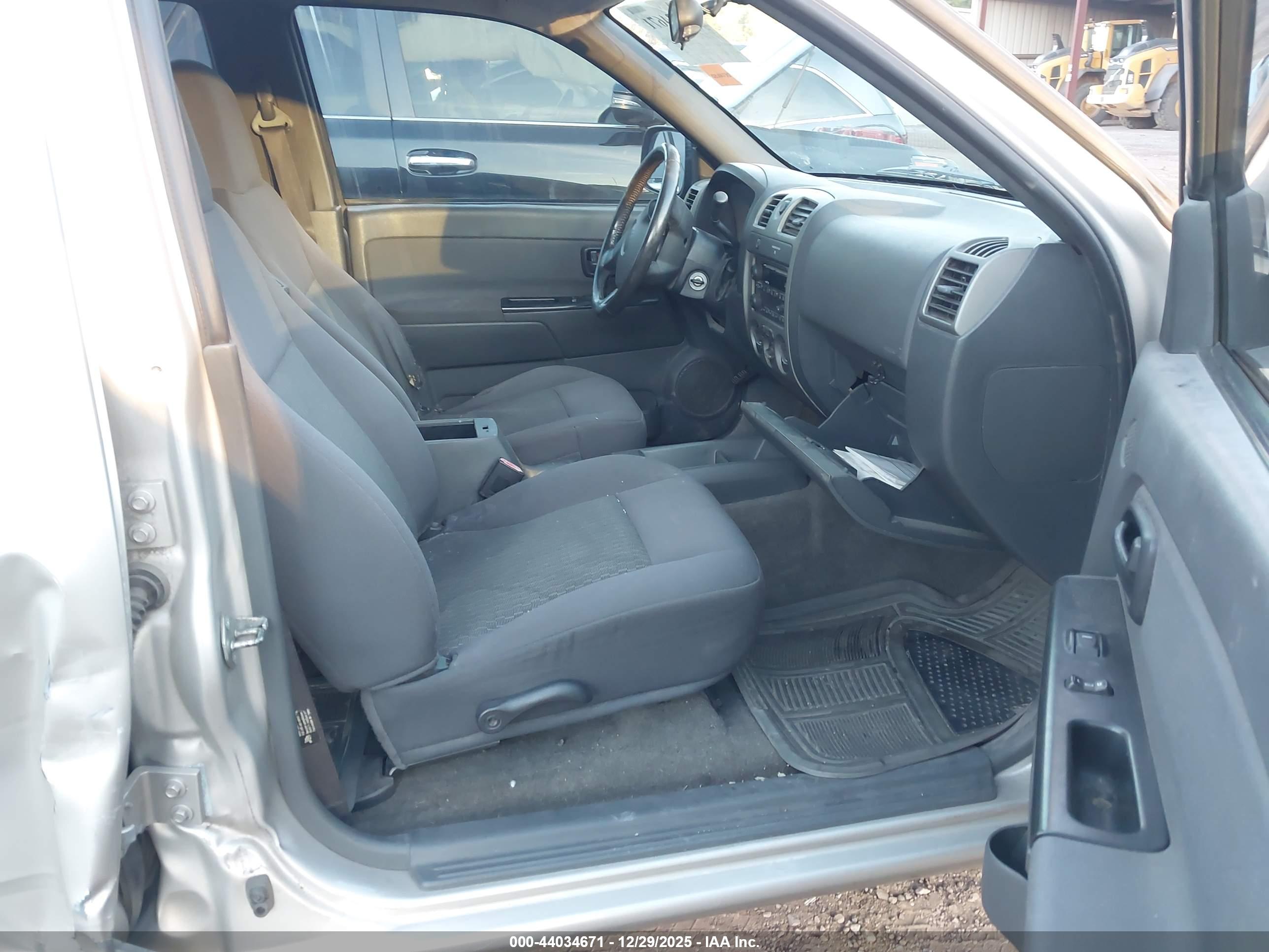 GMC CANYON image 5