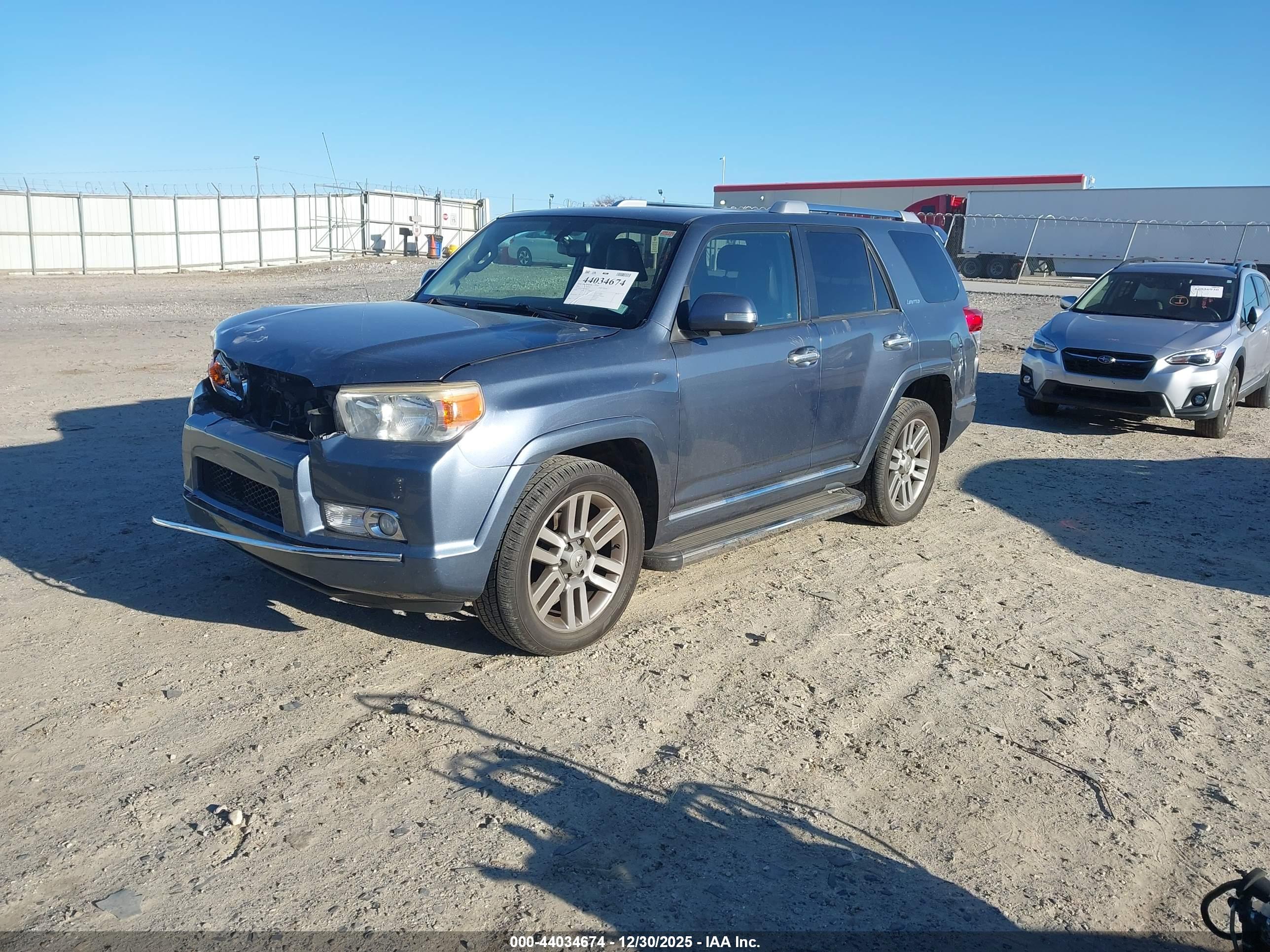 TOYOTA 4RUNNER image 2