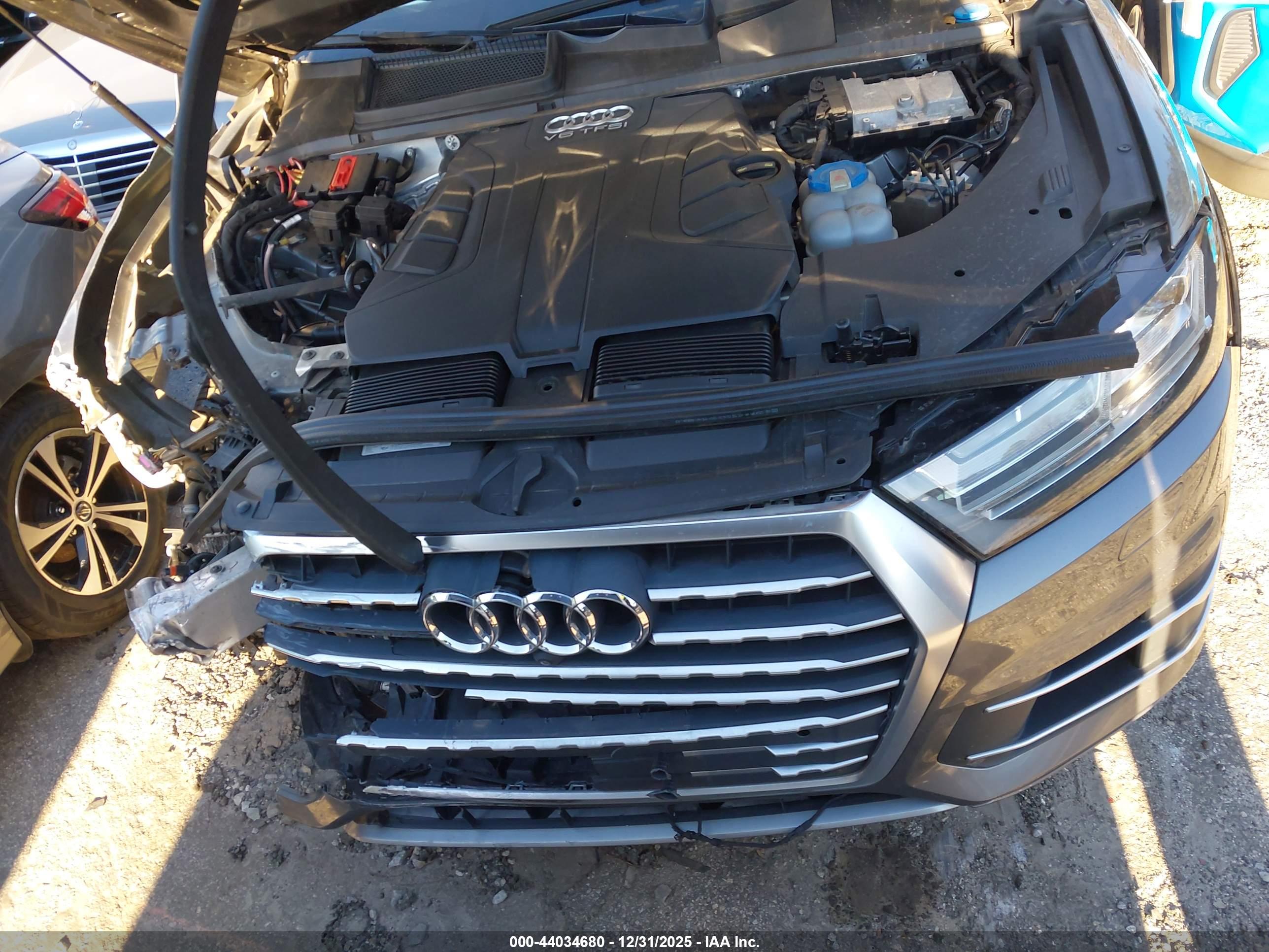 AUDI Q7 image 10