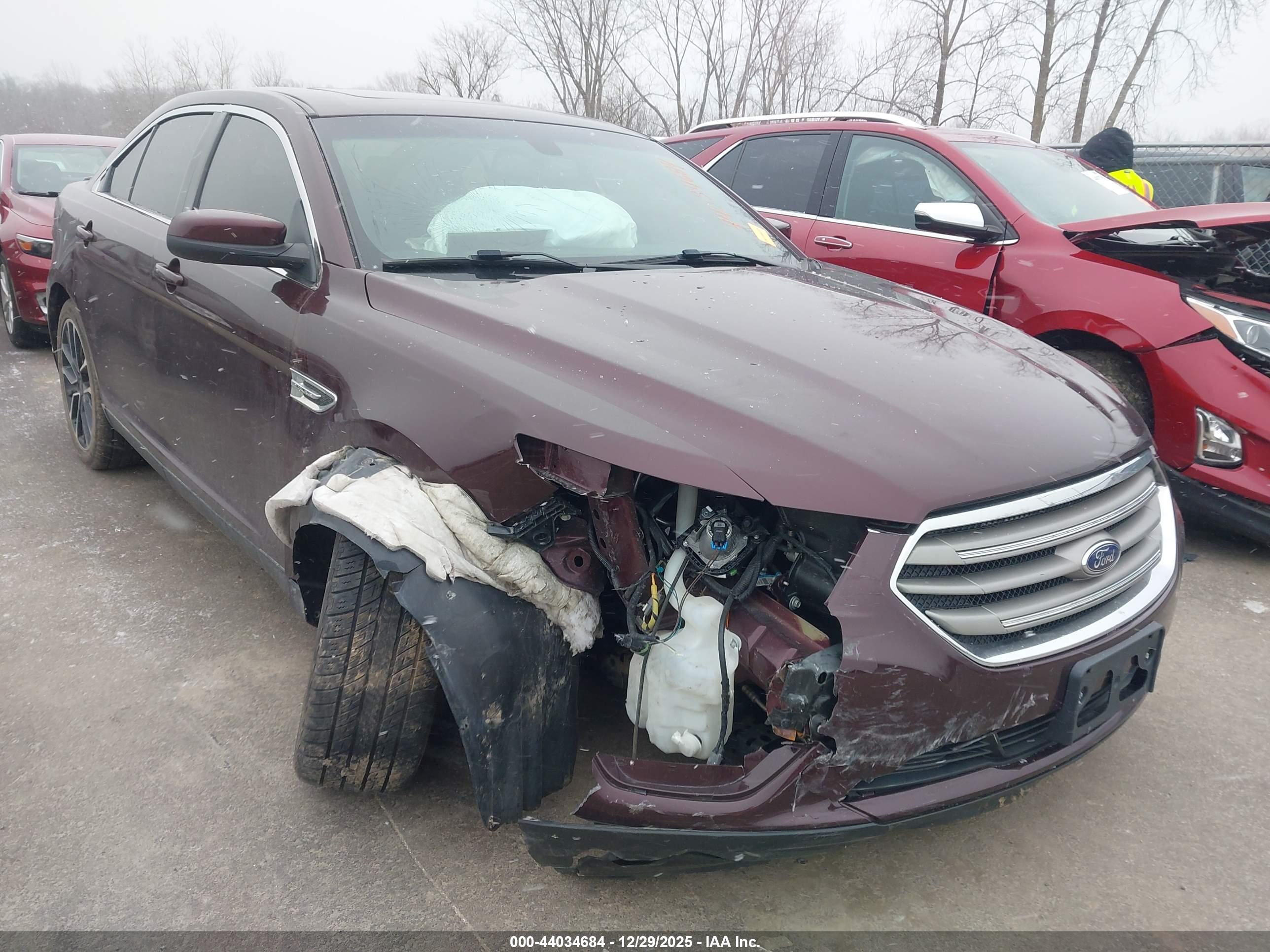 FORD TAURUS image 6