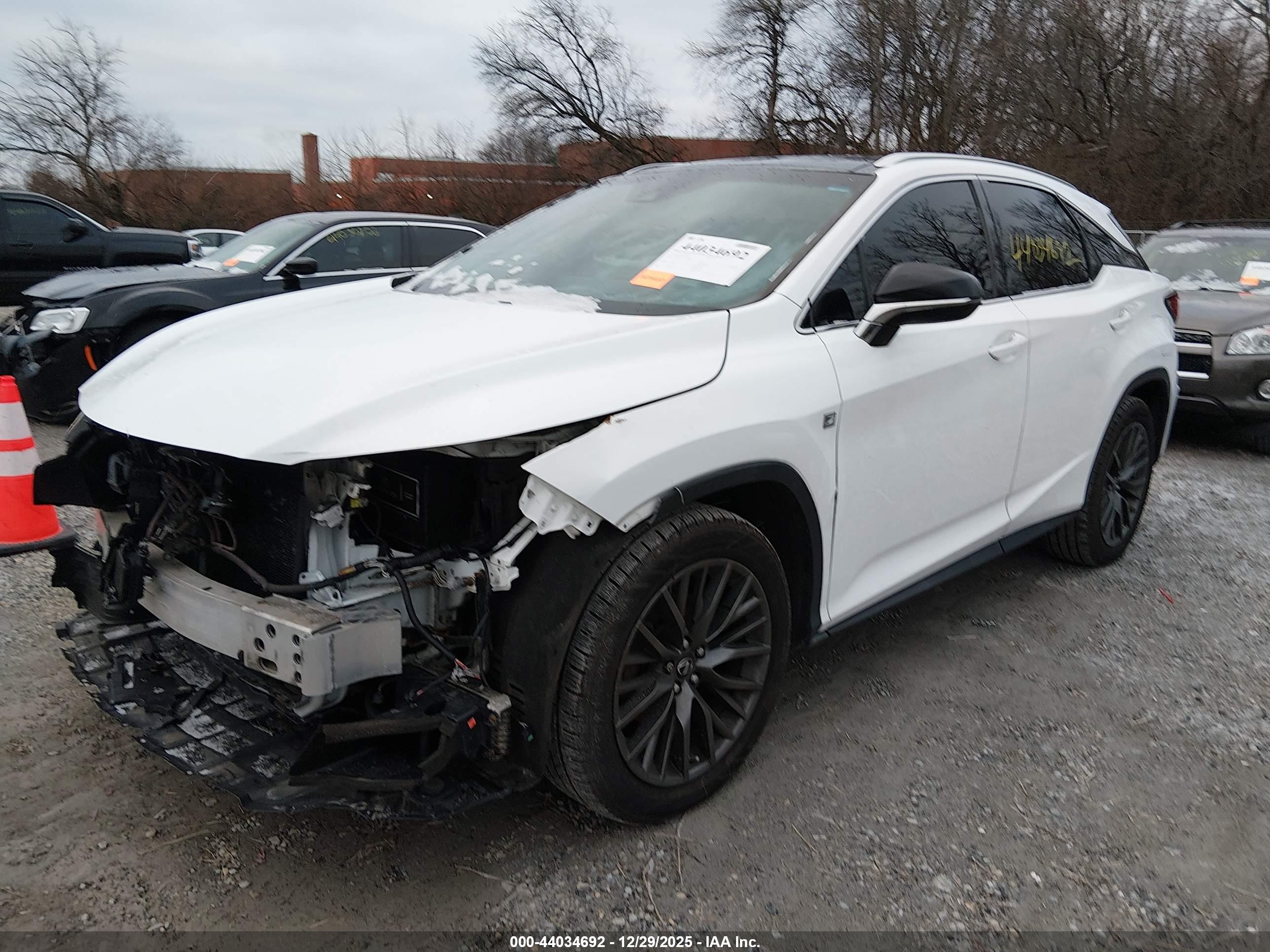 LEXUS RX image 2