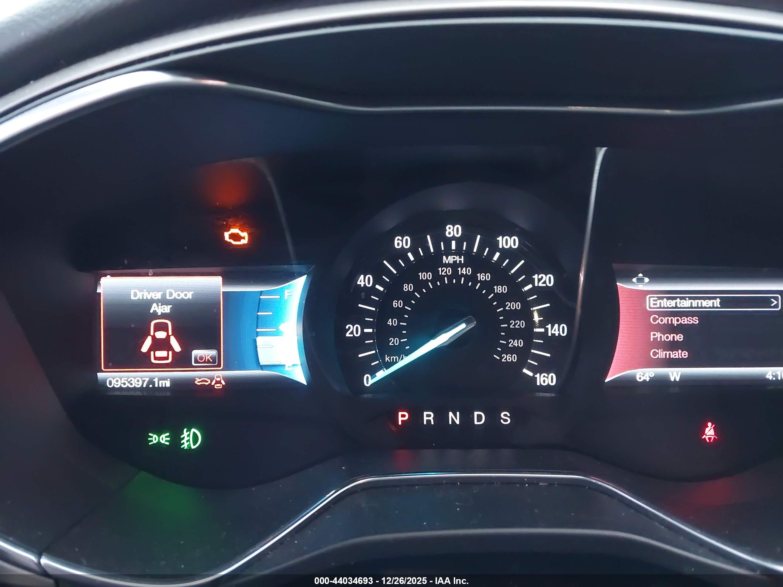 FORD FUSION image 7