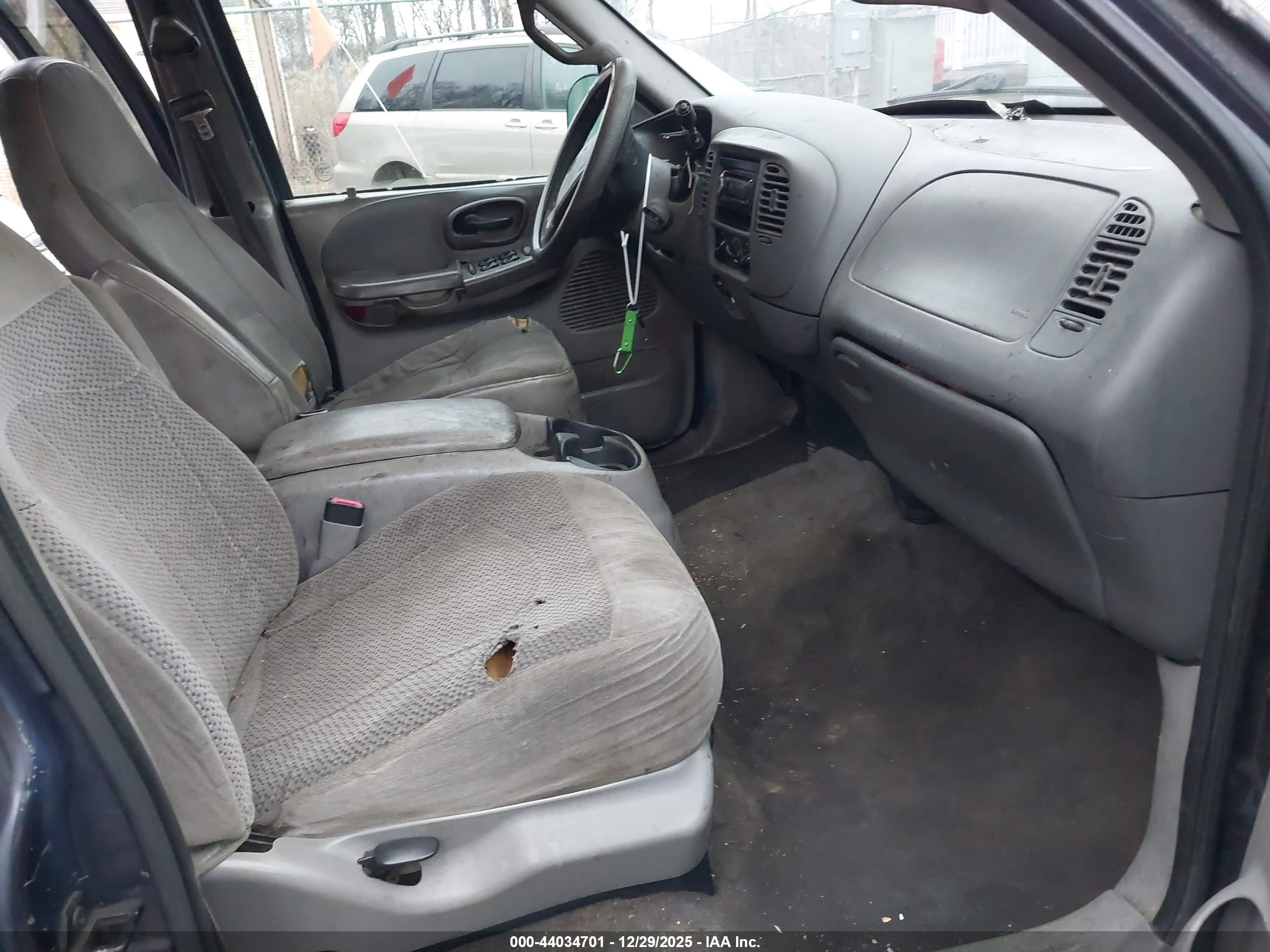 FORD F-150 image 5