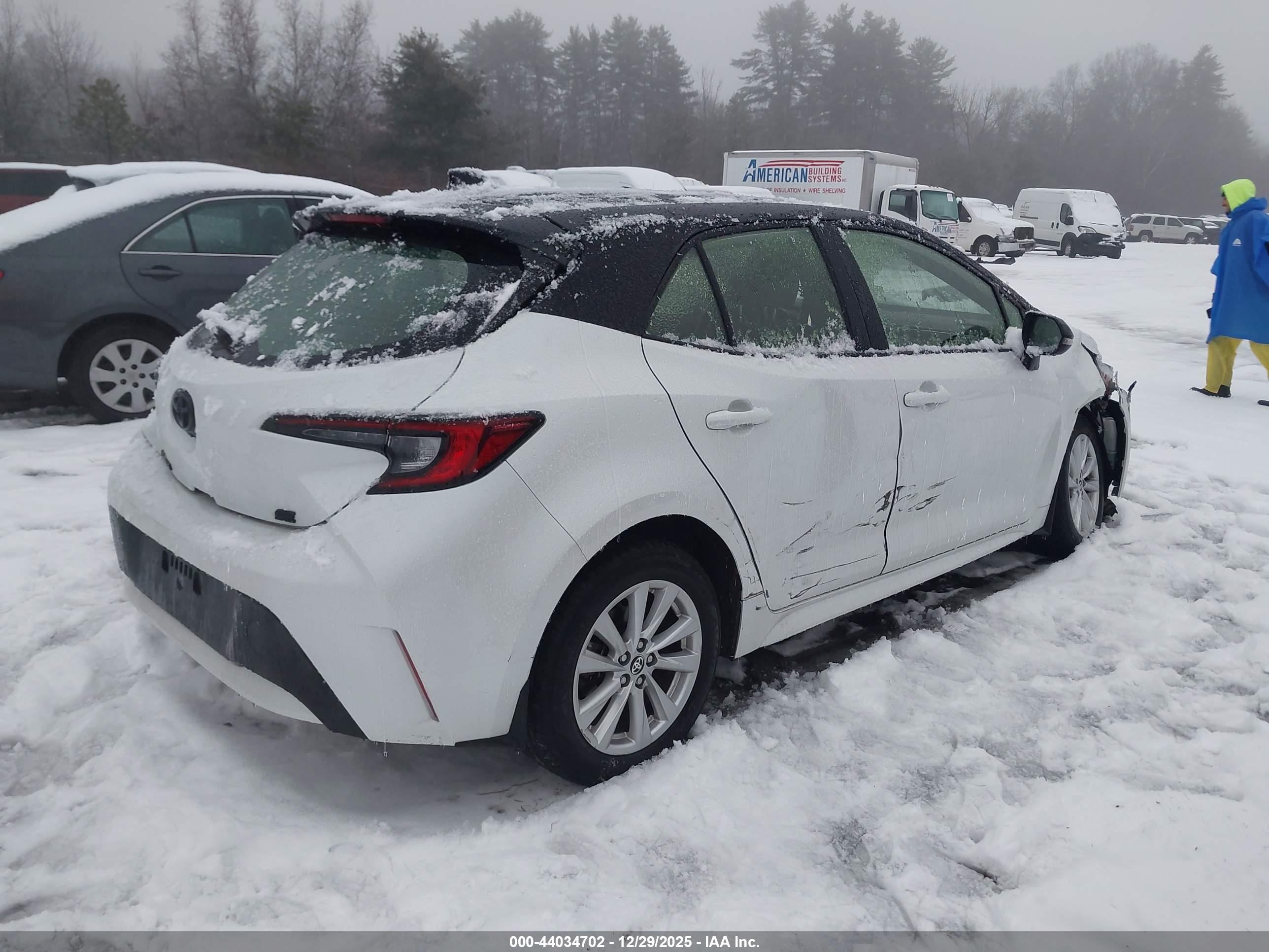 TOYOTA COROLLA image 4