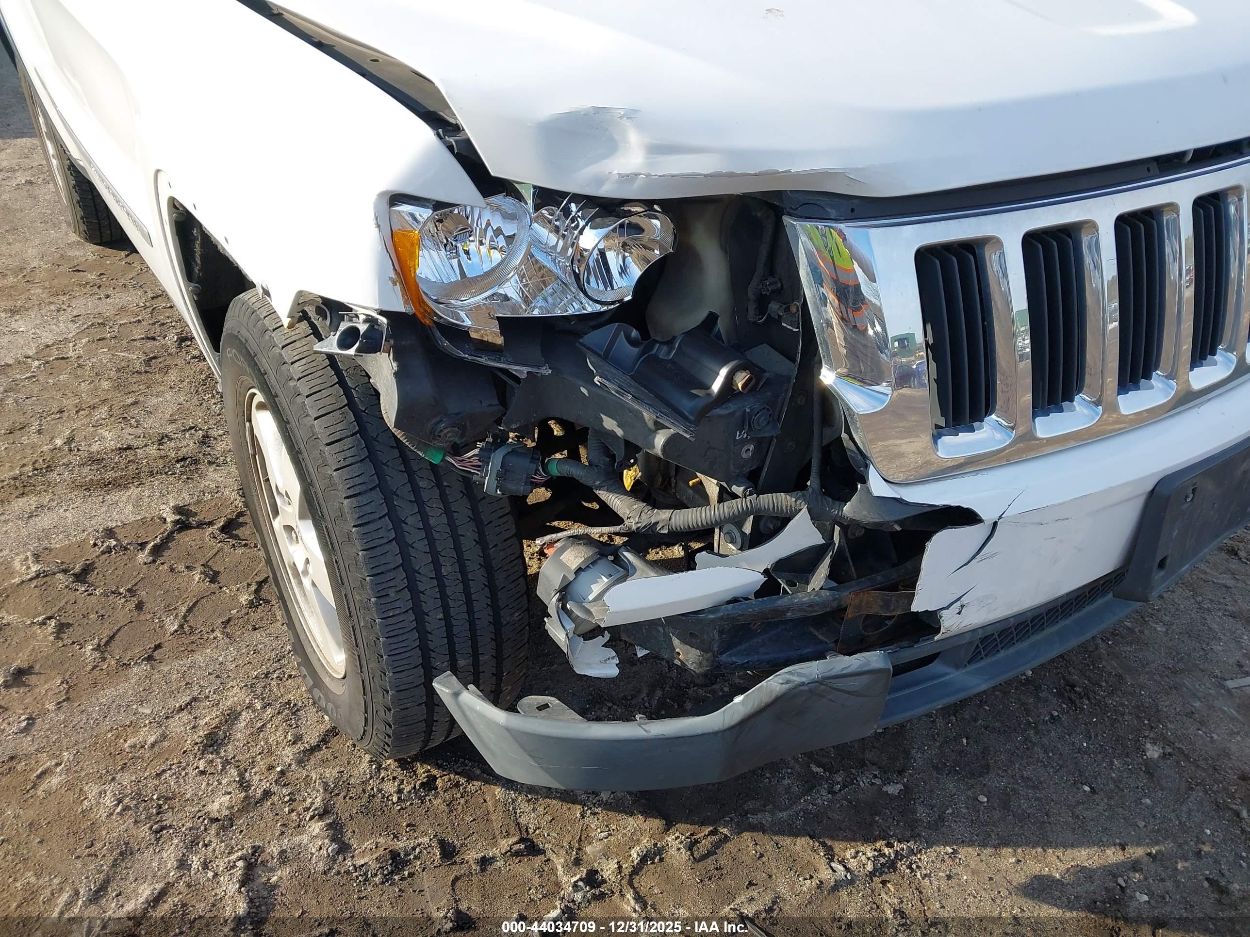 JEEP GRAND image 6