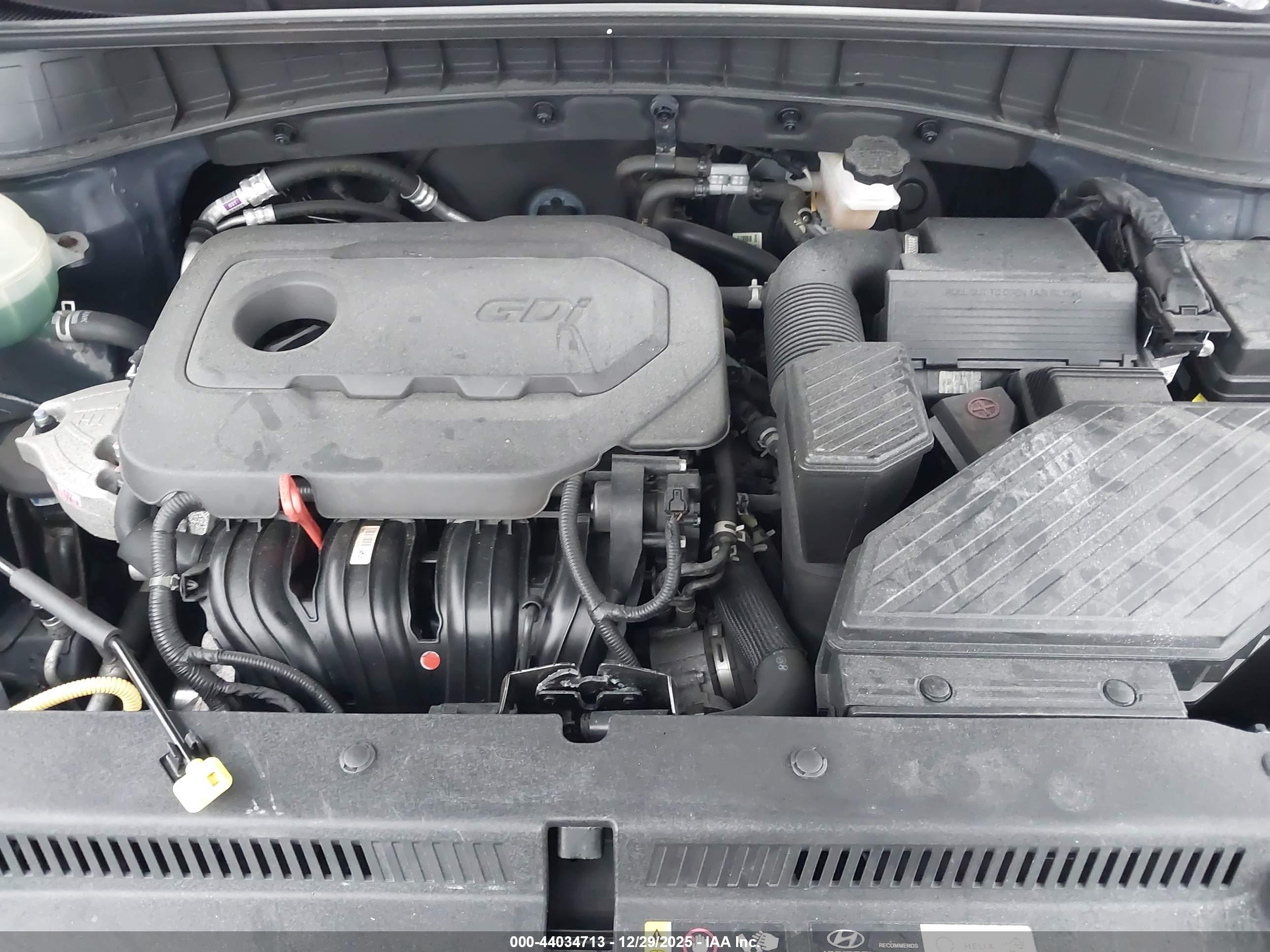 HYUNDAI TUCSON image 10