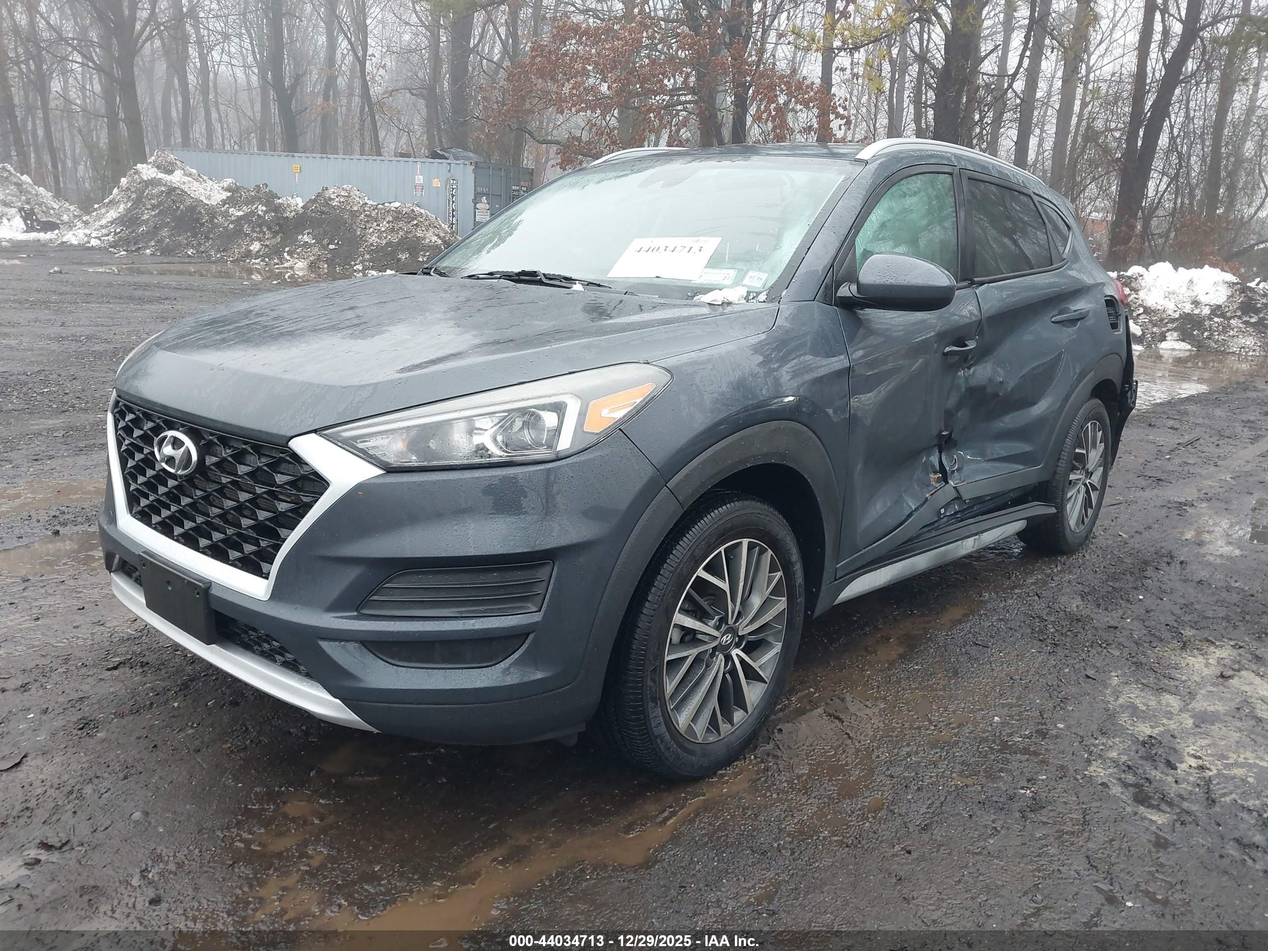 HYUNDAI TUCSON image 2