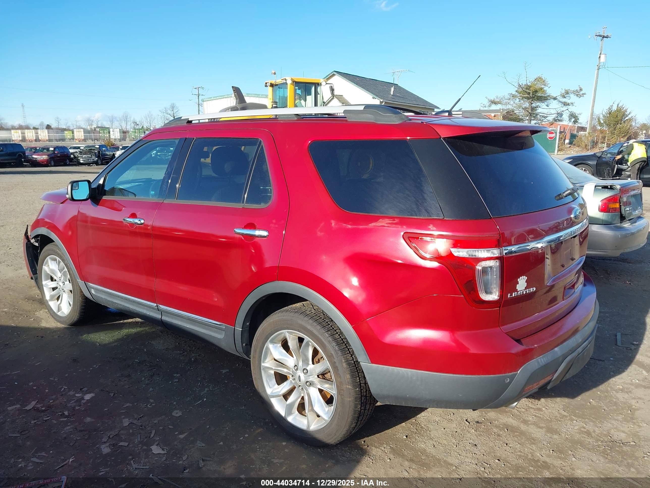 FORD EXPLORER image 3