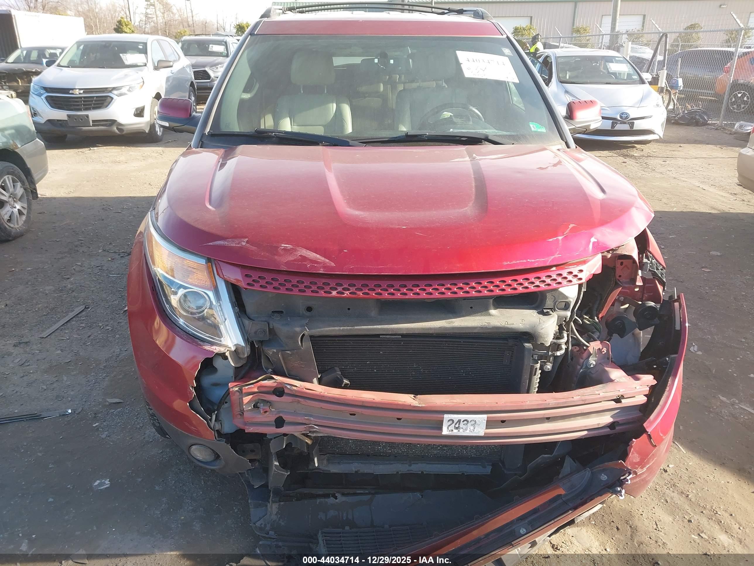 FORD EXPLORER image 6