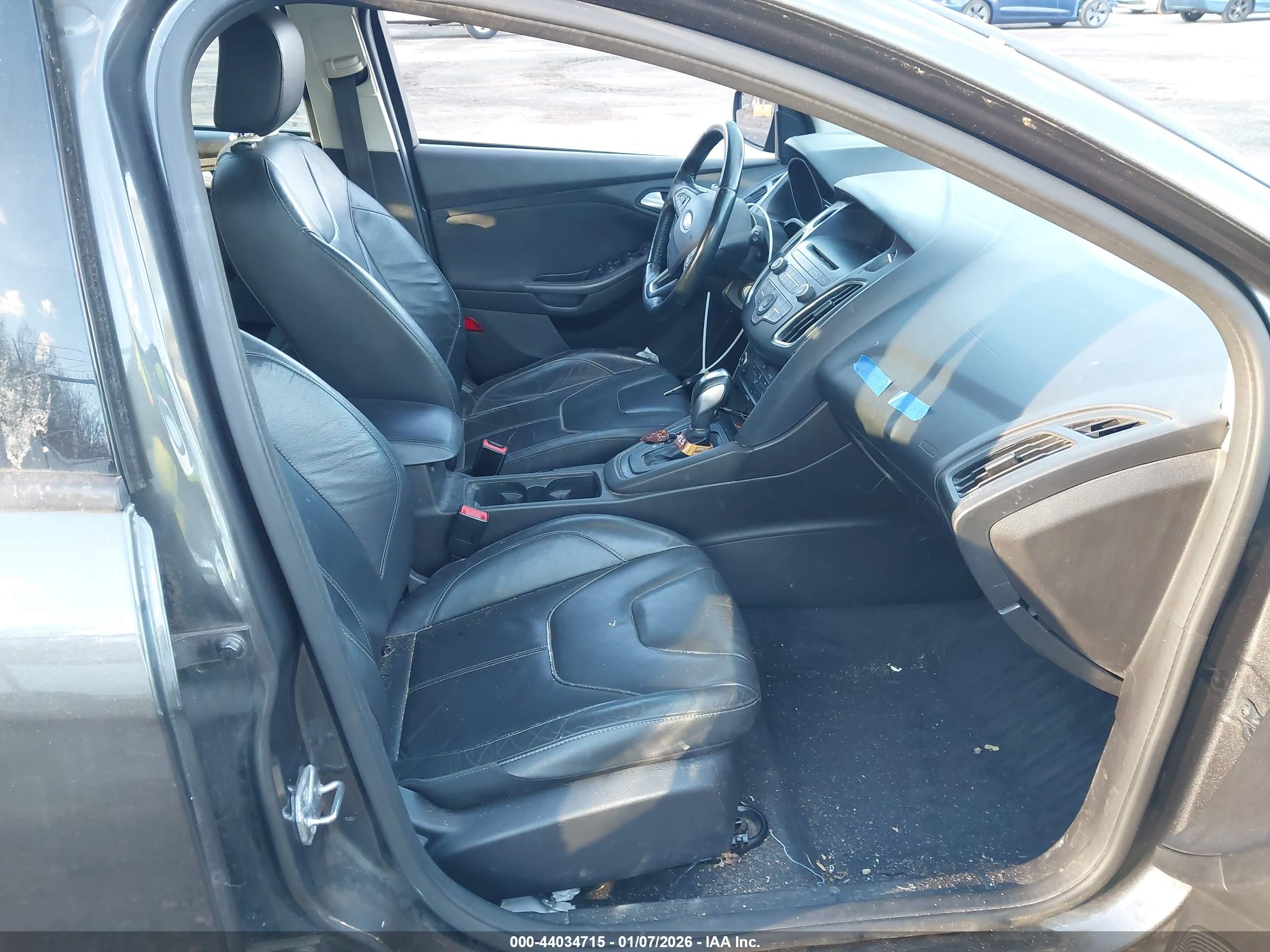 FORD FOCUS image 5