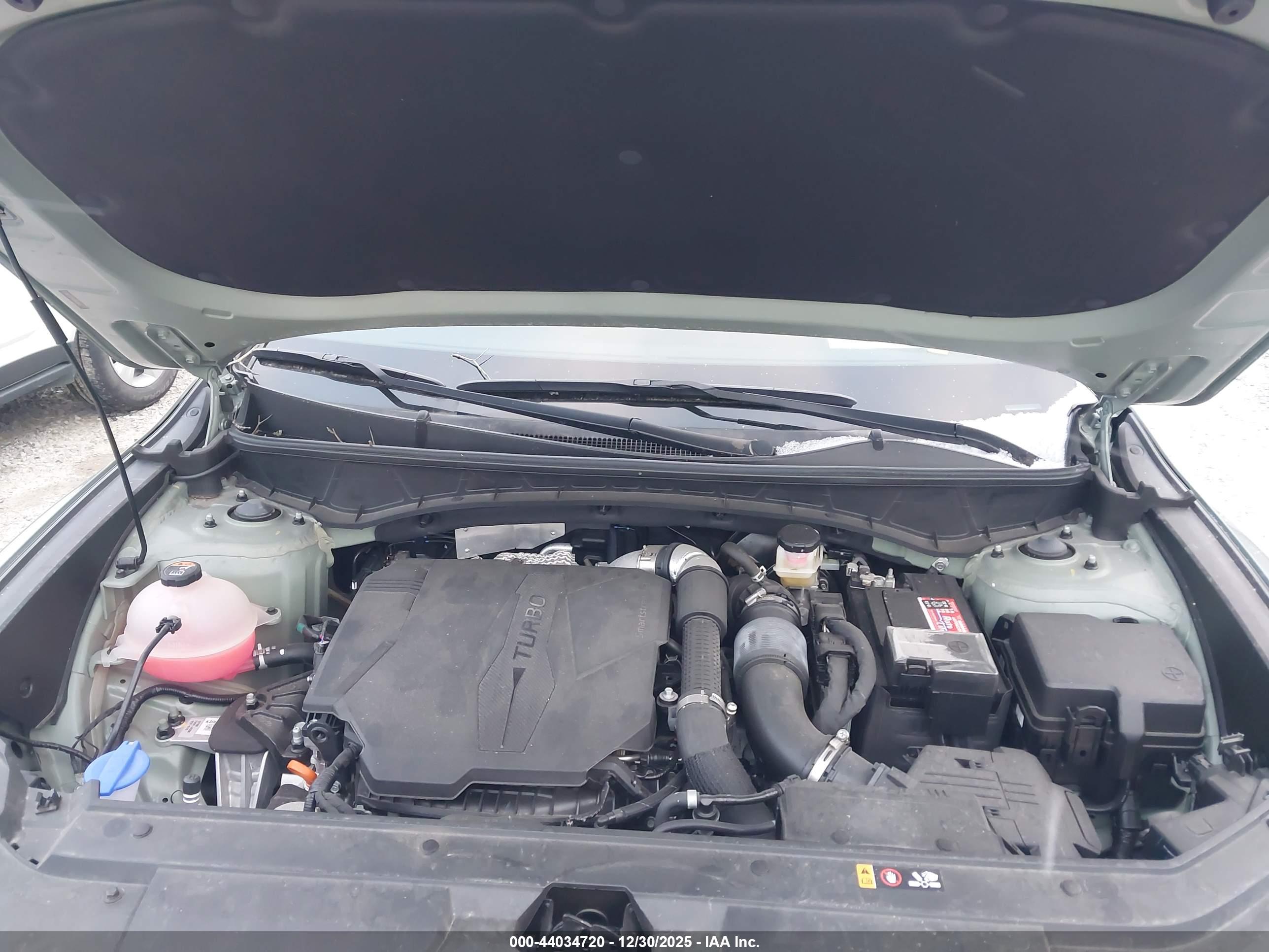HYUNDAI SANTA image 10