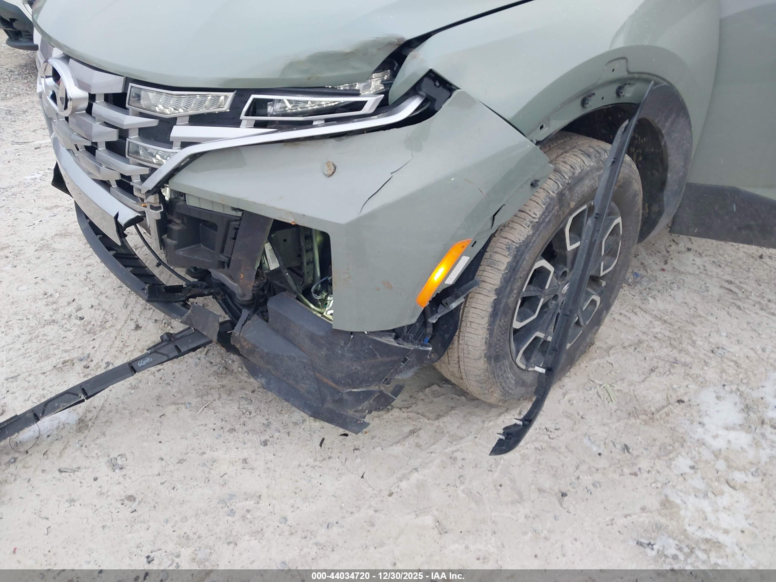 HYUNDAI SANTA image 6