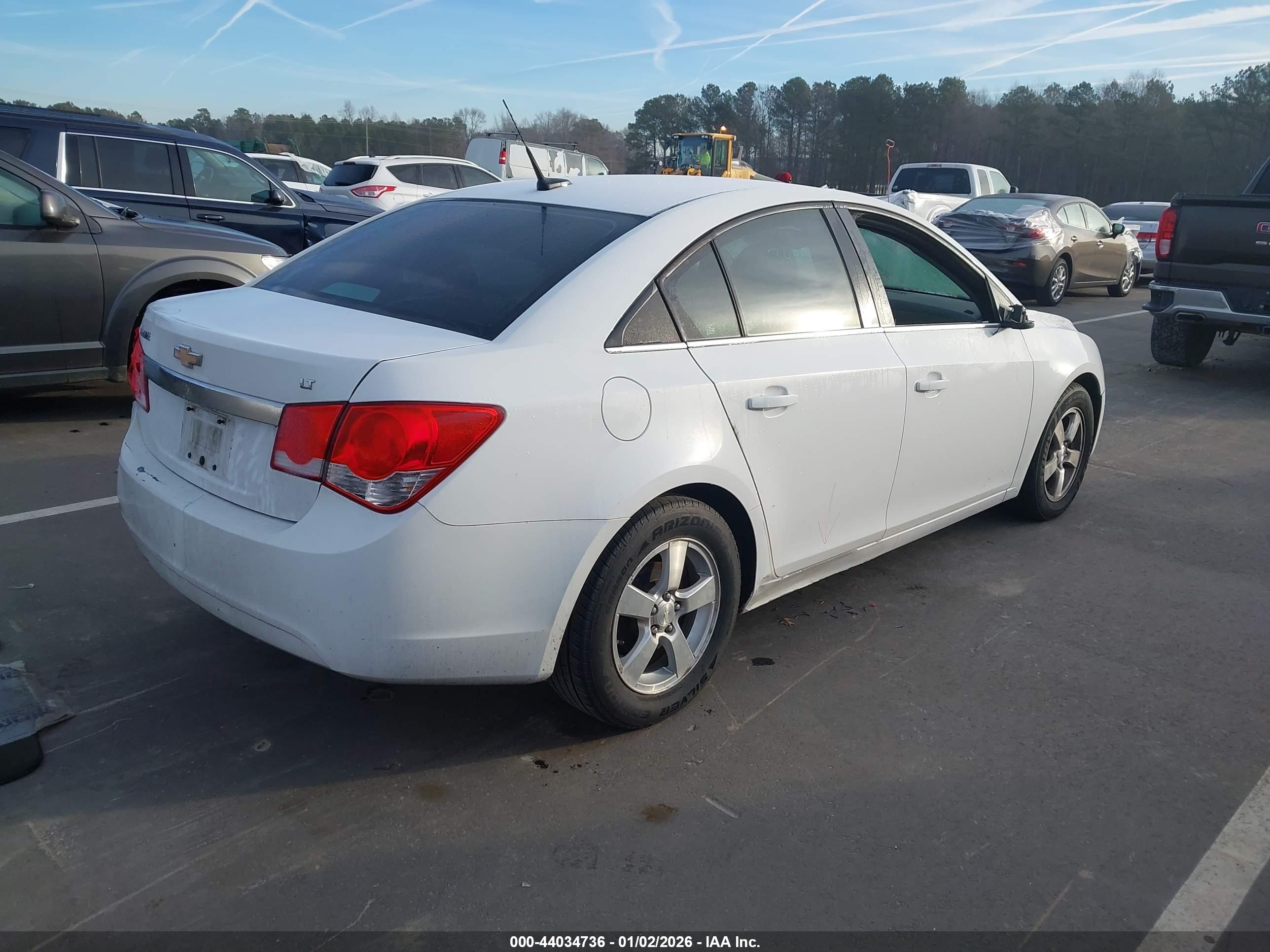 CHEVROLET CRUZE image 4