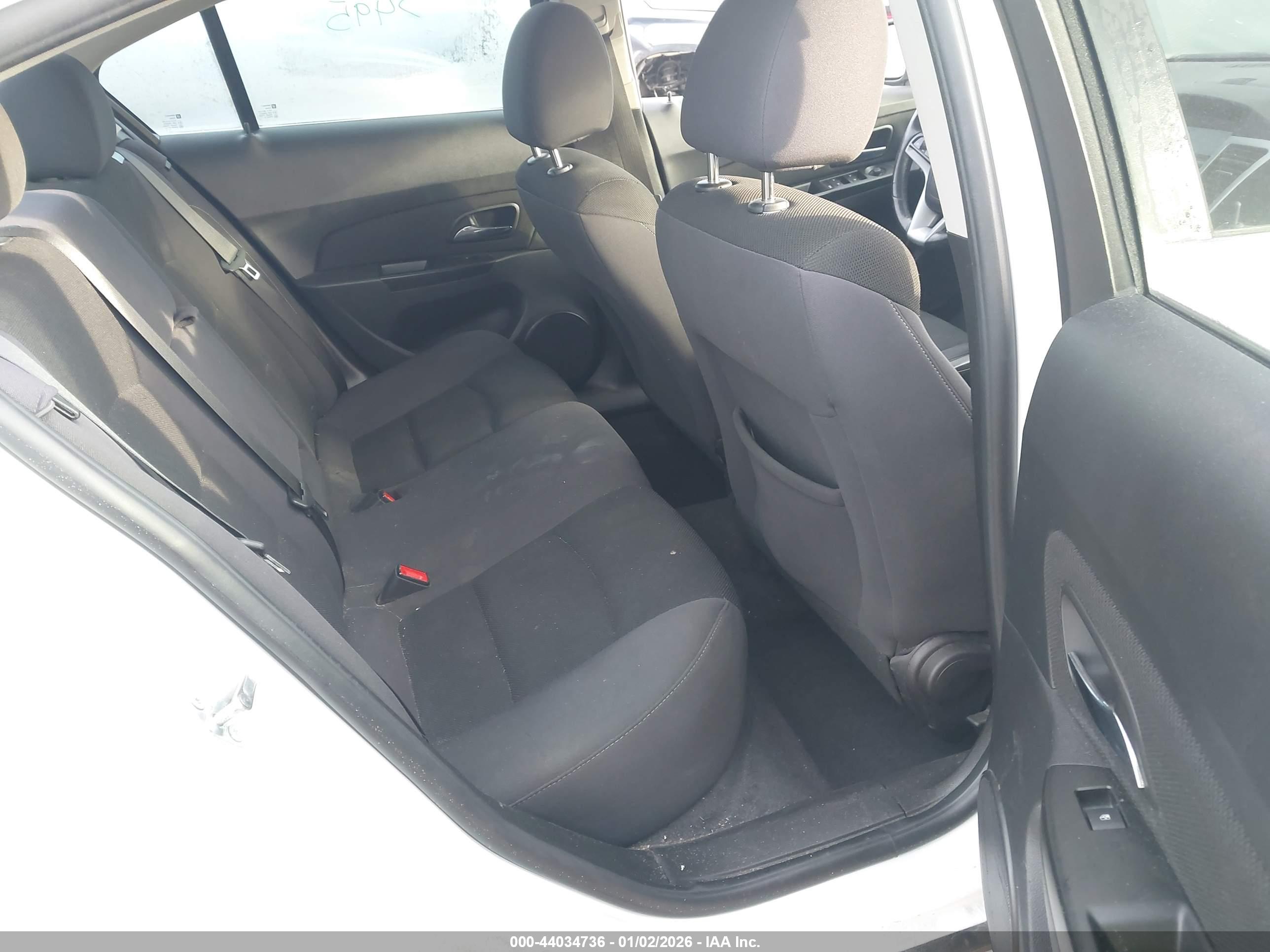 CHEVROLET CRUZE image 8