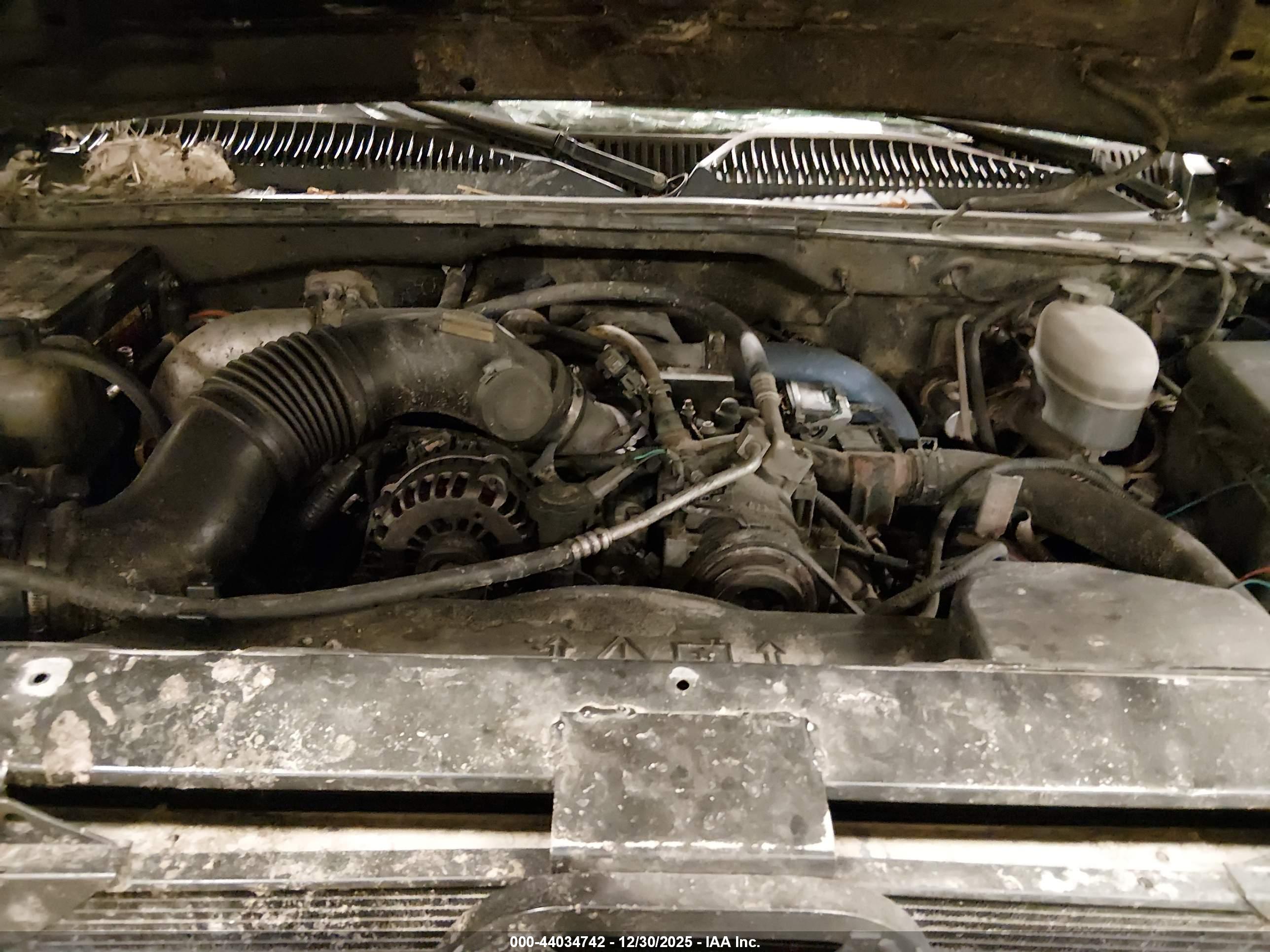 CHEVROLET SILVERADO image 10