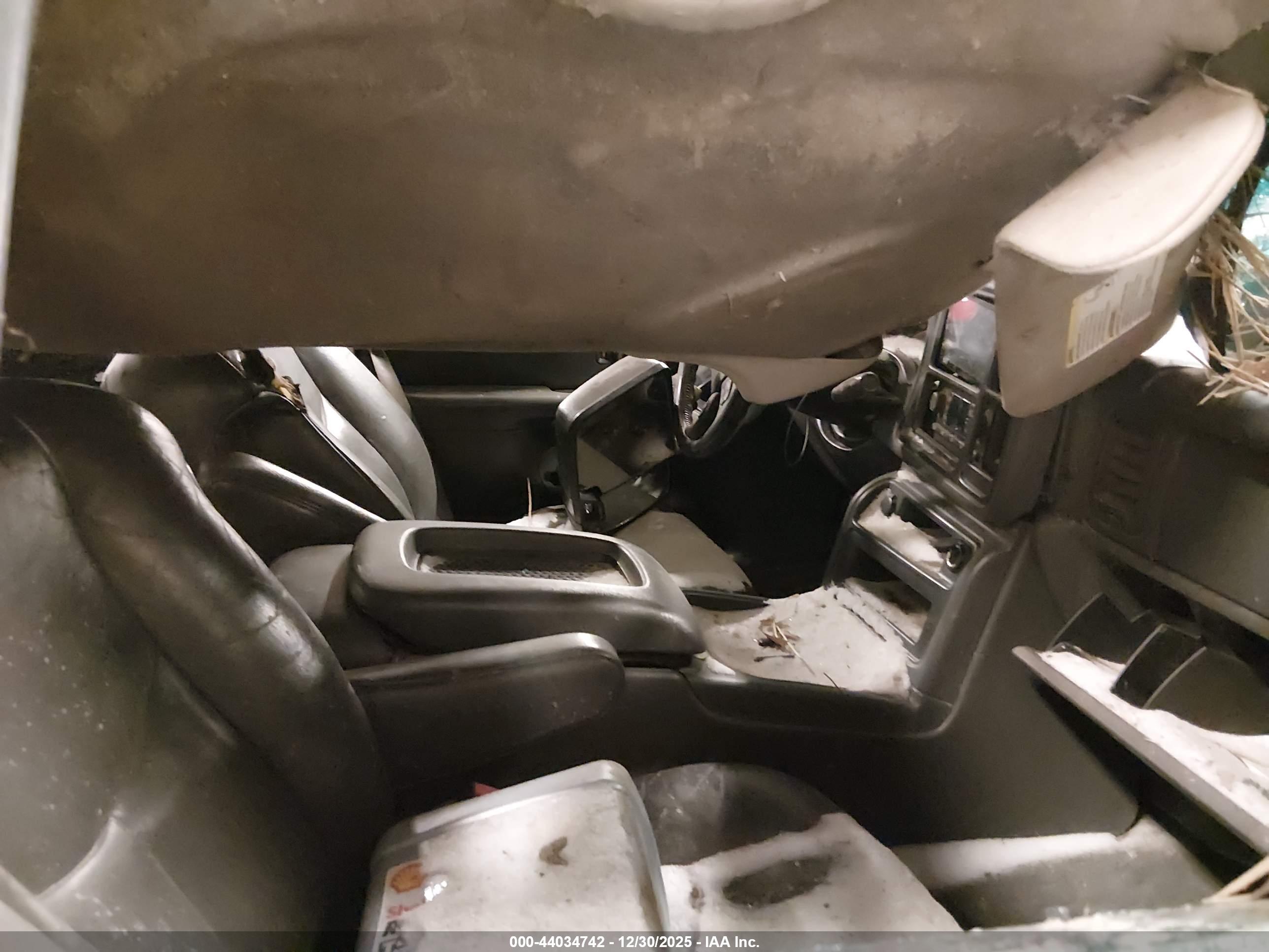 CHEVROLET SILVERADO image 5
