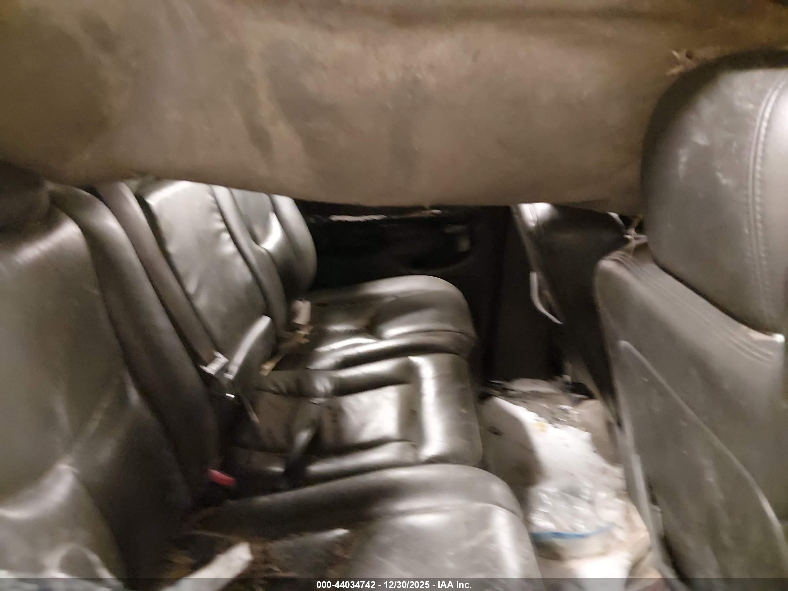 CHEVROLET SILVERADO image 8