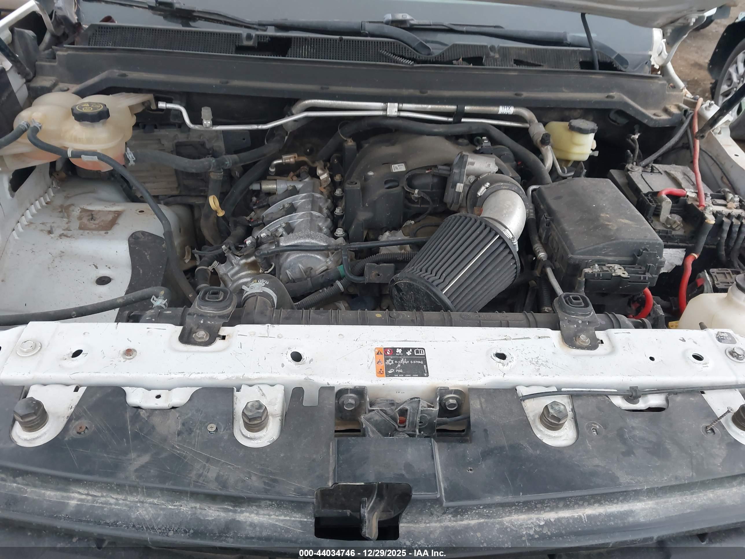 CHEVROLET COLORADO image 10