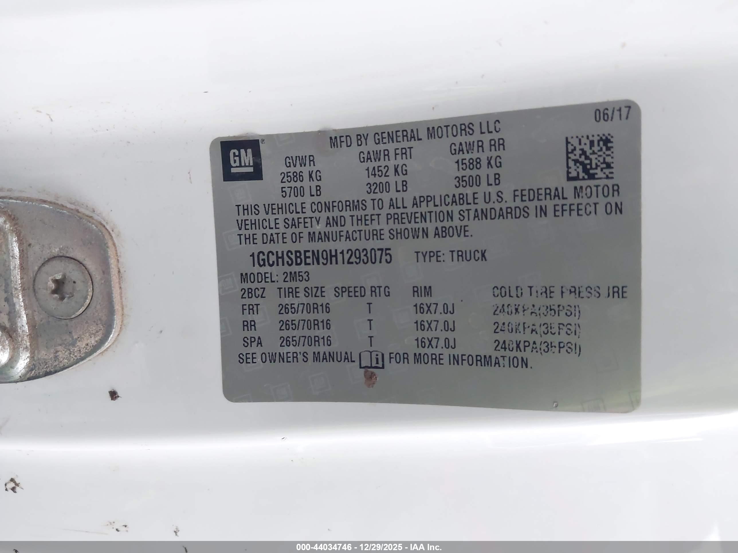 CHEVROLET COLORADO image 9