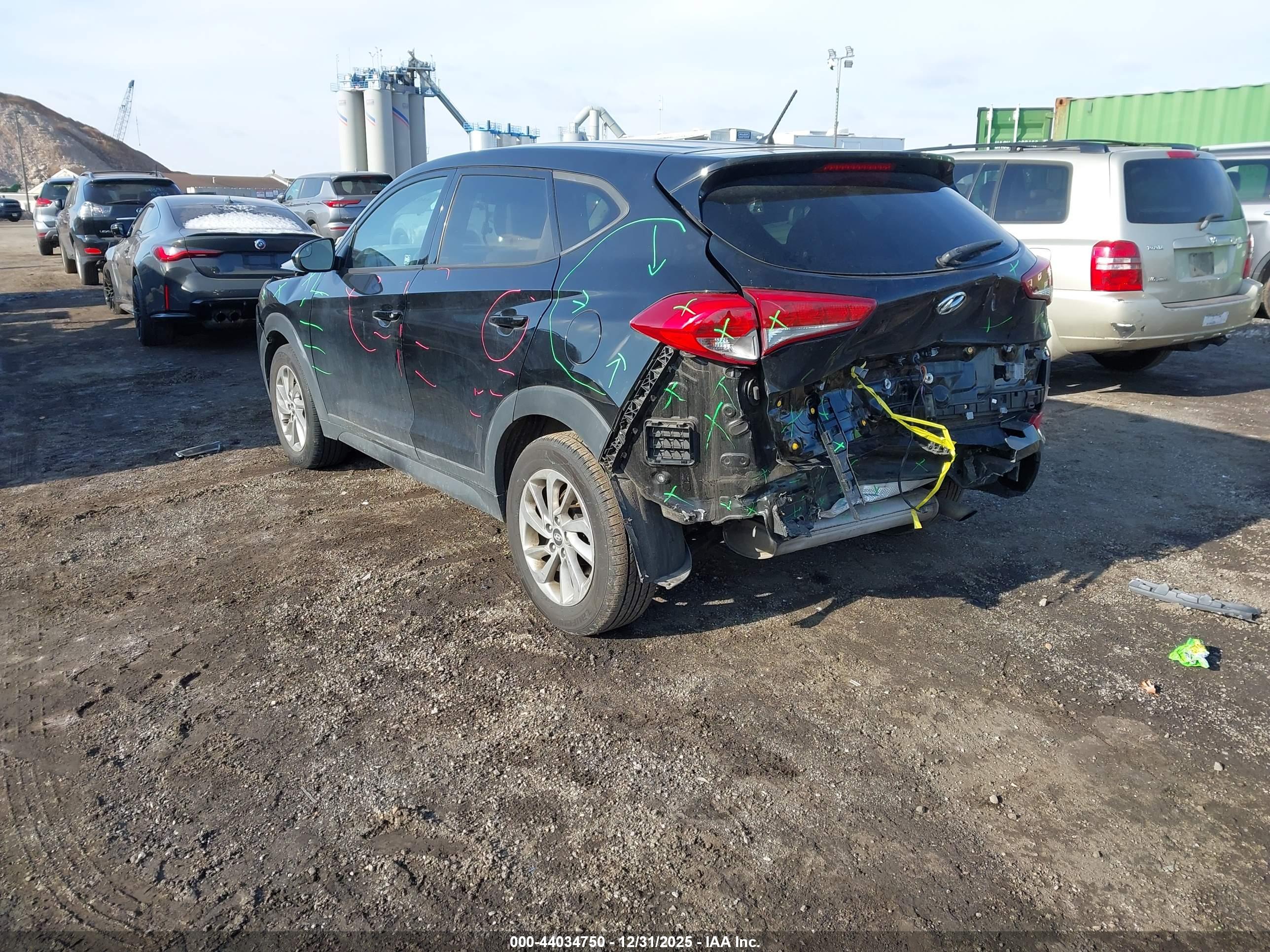 HYUNDAI TUCSON image 3