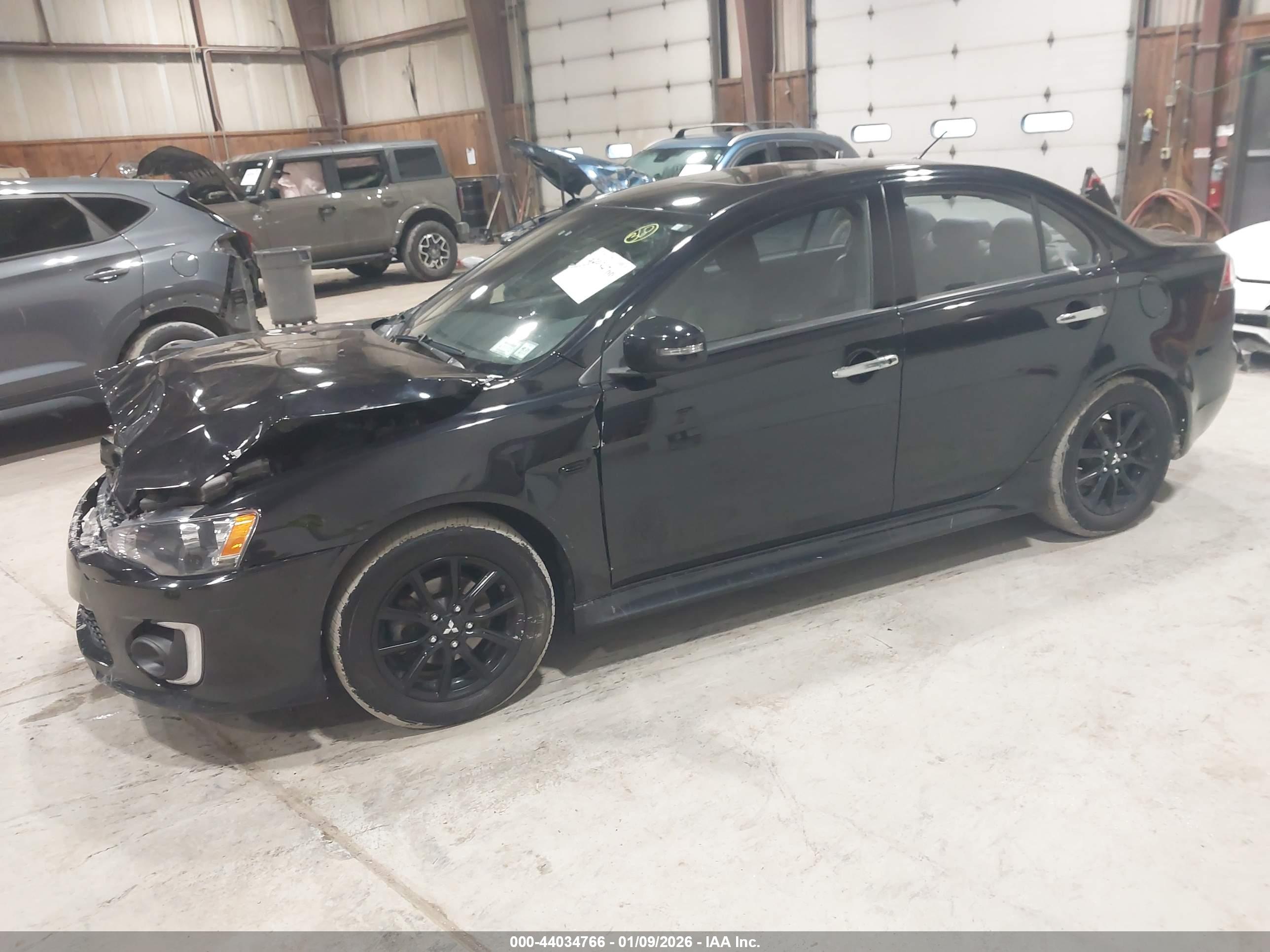 MITSUBISHI LANCER image 2