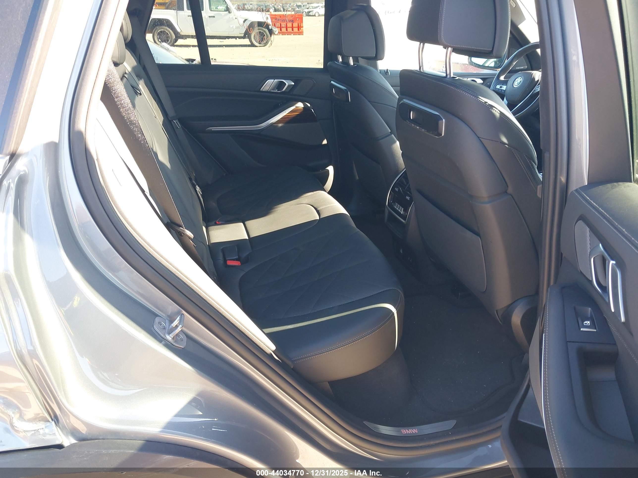BMW X5 image 8