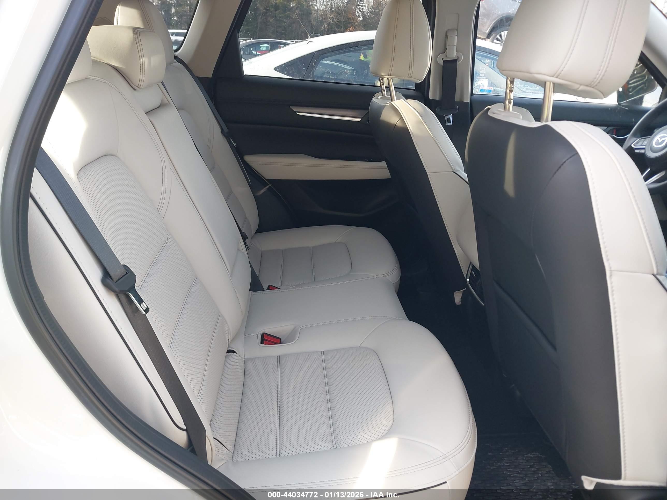 MAZDA CX-5 image 8